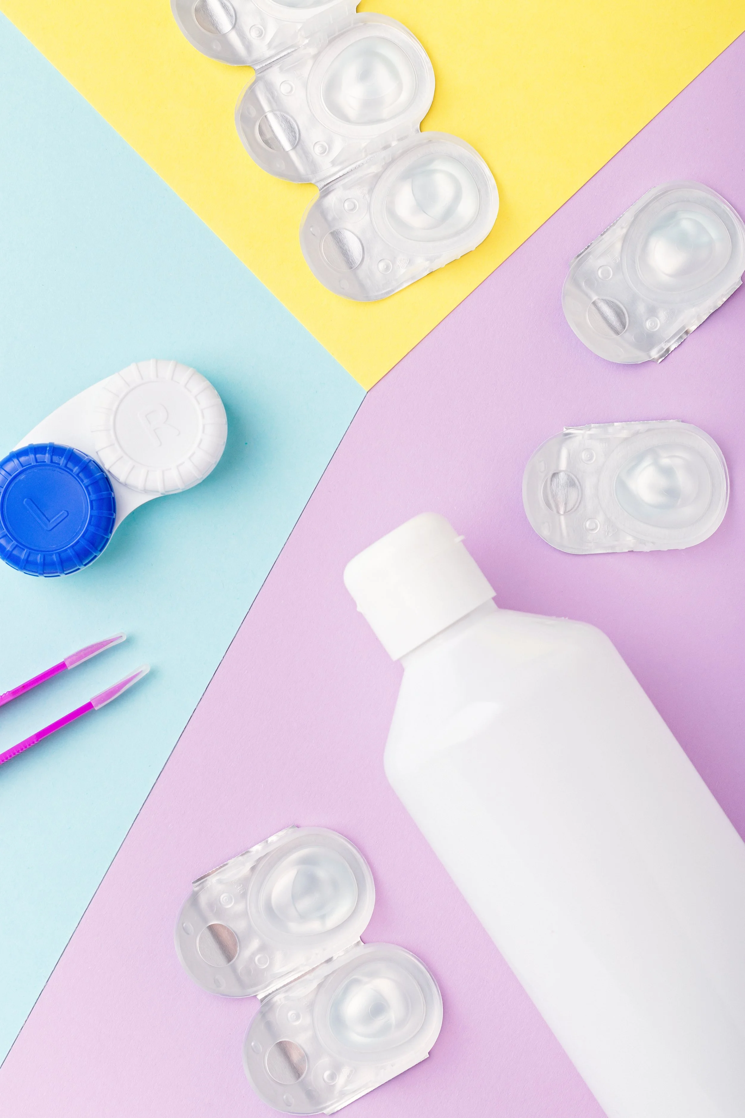 PROCESS OF A CONTACT LENS EXAM