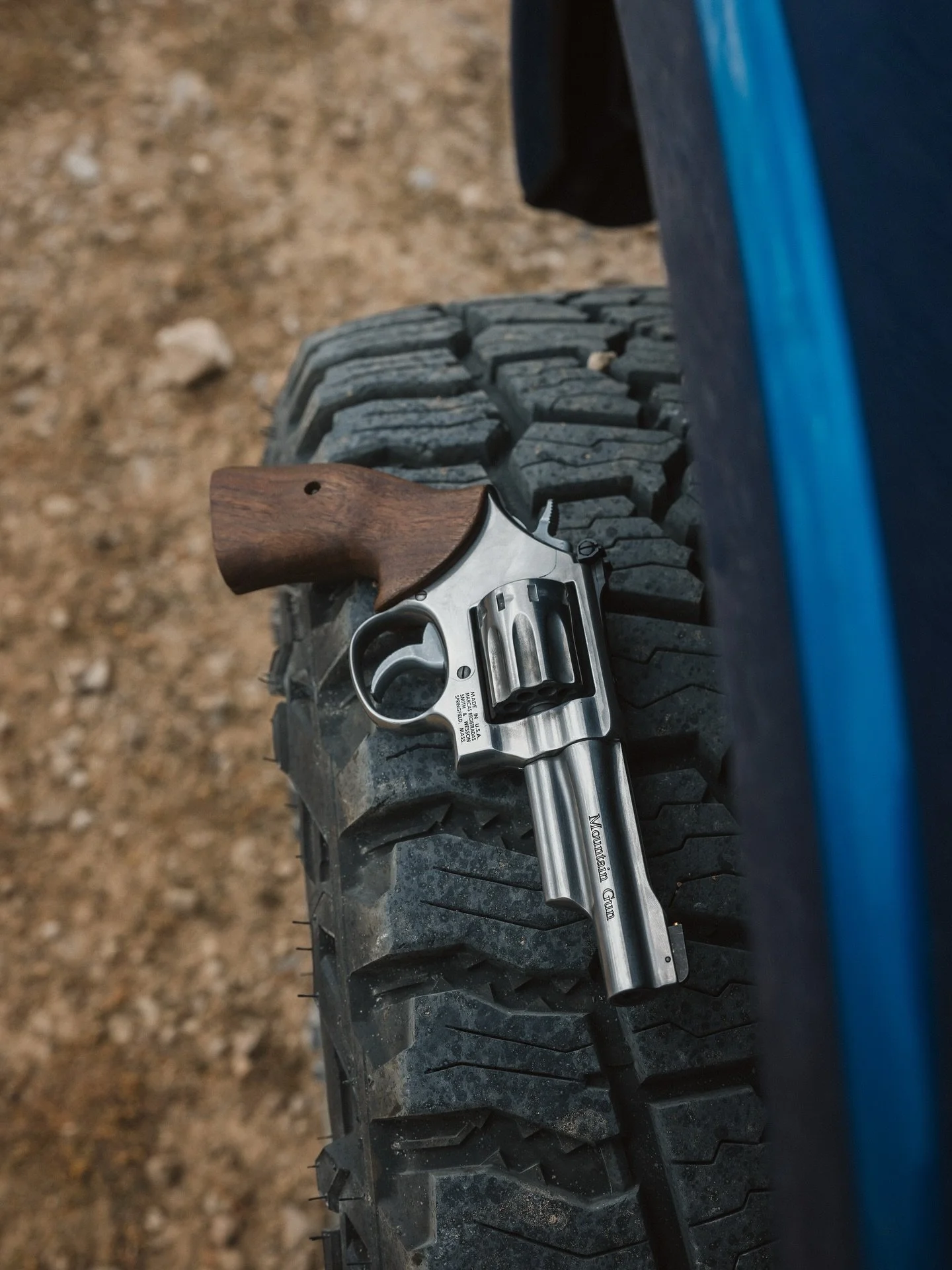Work hard play hard. Nothing beats a rimfire range day.

@smithandwessoninc Mountain Gun .22lr

#smithandwessonpartner