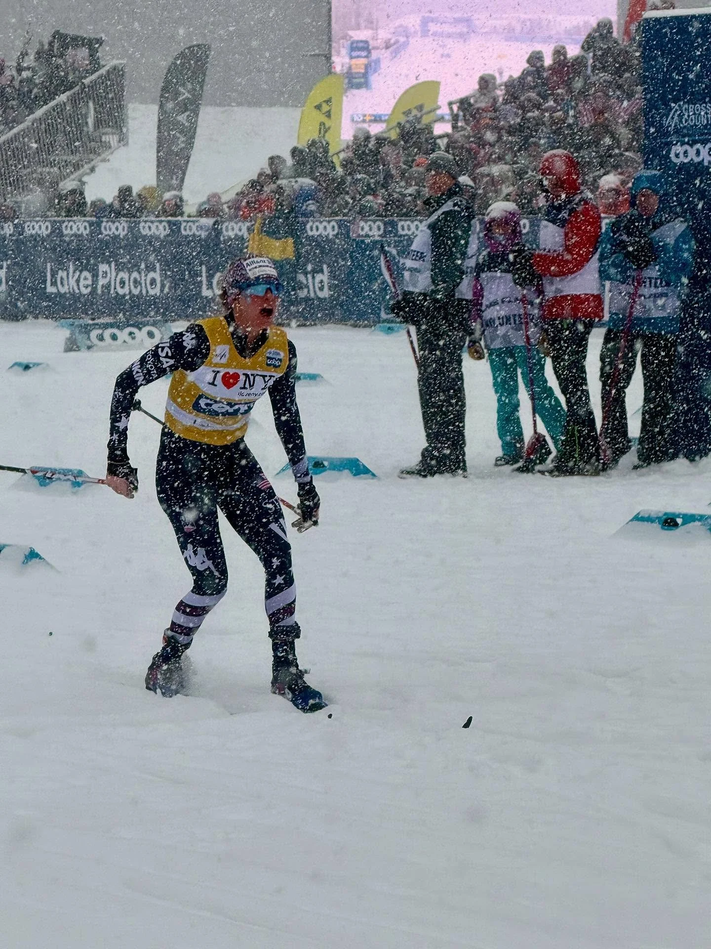 📸 from Placid 

My journey continued this week! Talking mindset with U.S. endurance legends at this season&rsquo;s final @fiscrosscountry World Cup 

Pain cave, start line mentality, the ups, and the downs. Many stories coming soon 💙❤️

I am on a m