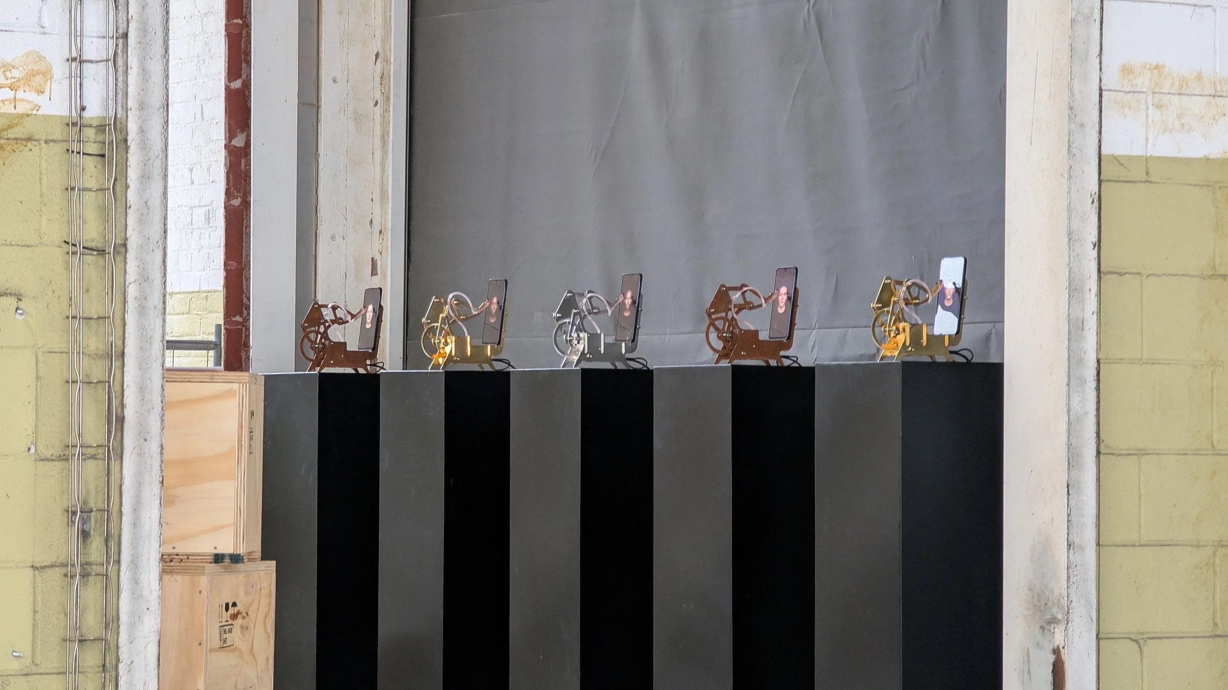 Tjep_Infinite_Scroll_Big_Art_Five_ROW.jpg
