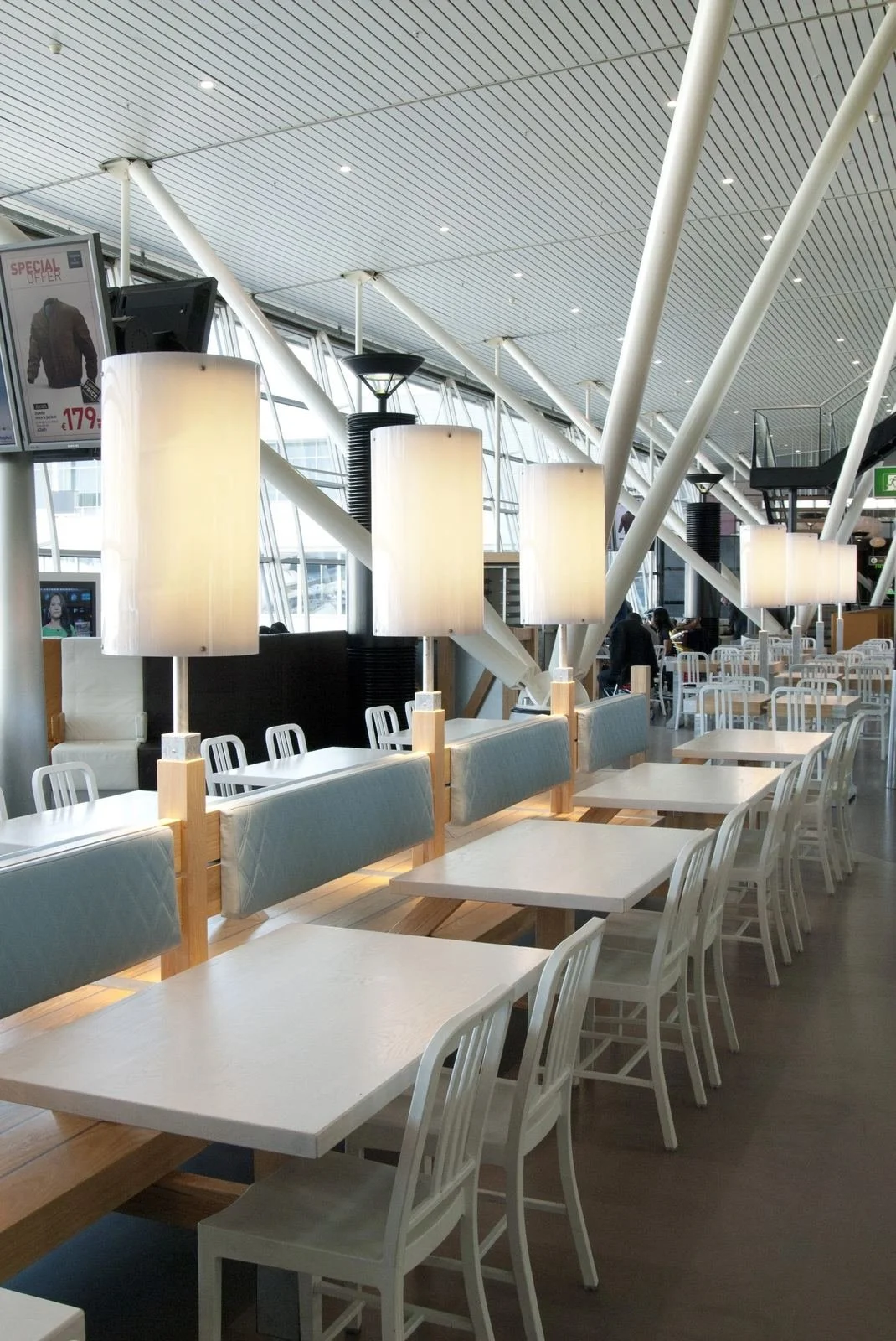 Schiphol Lounge 3 interior by Tjep., including House of Tulips
