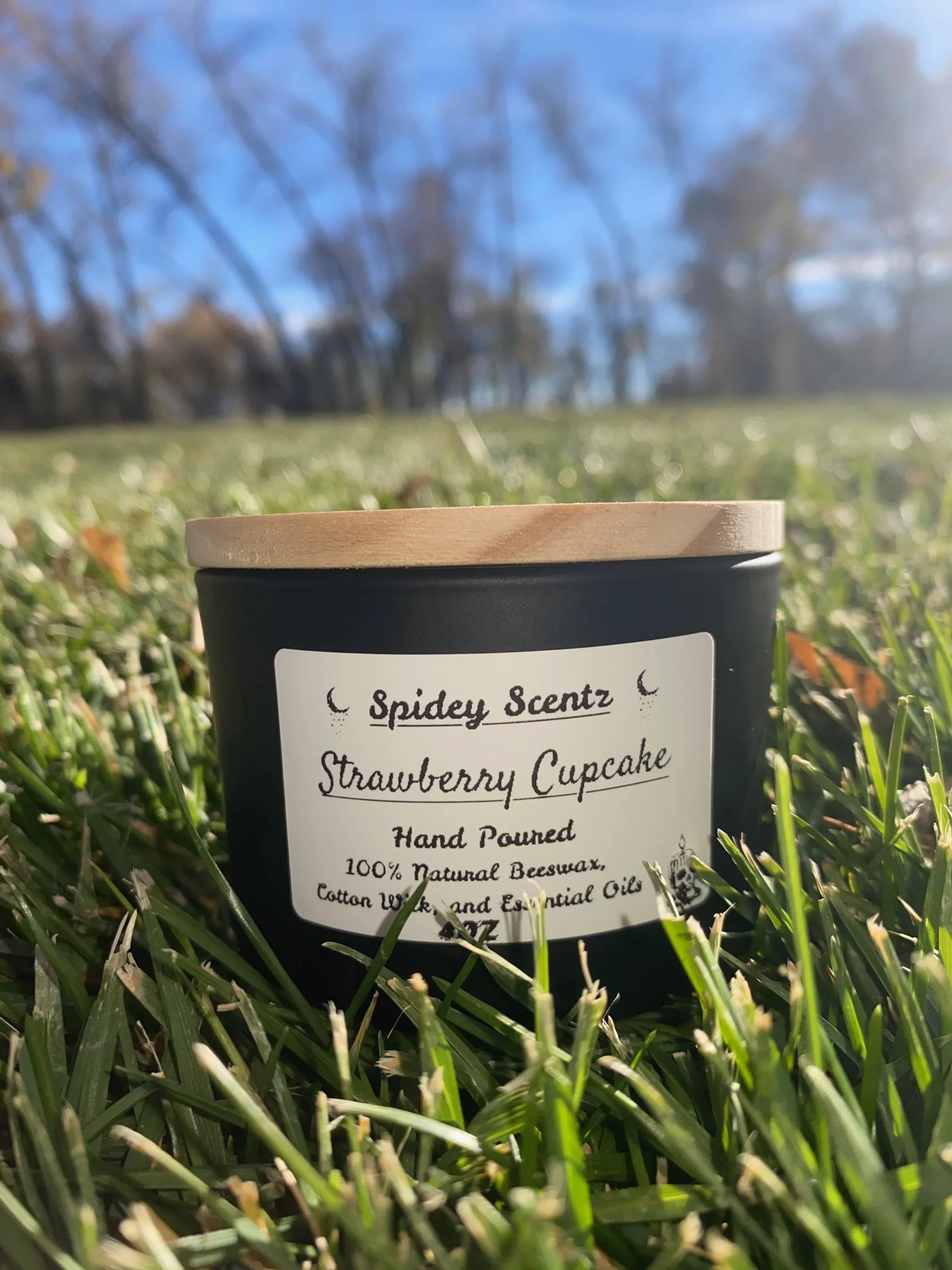 4oz Strawberry Cupcake Candle