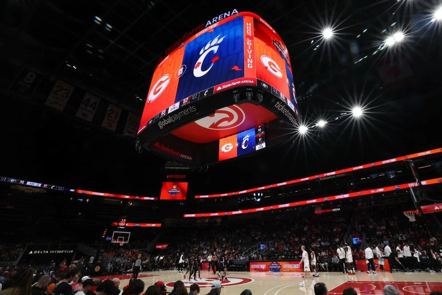 🔥Arena Views:

Of @statefarmarena during the @holiday_hoopsgiving games today! 
I took all of these on a 15-35mm lens.

Captured Dec 13, 2025