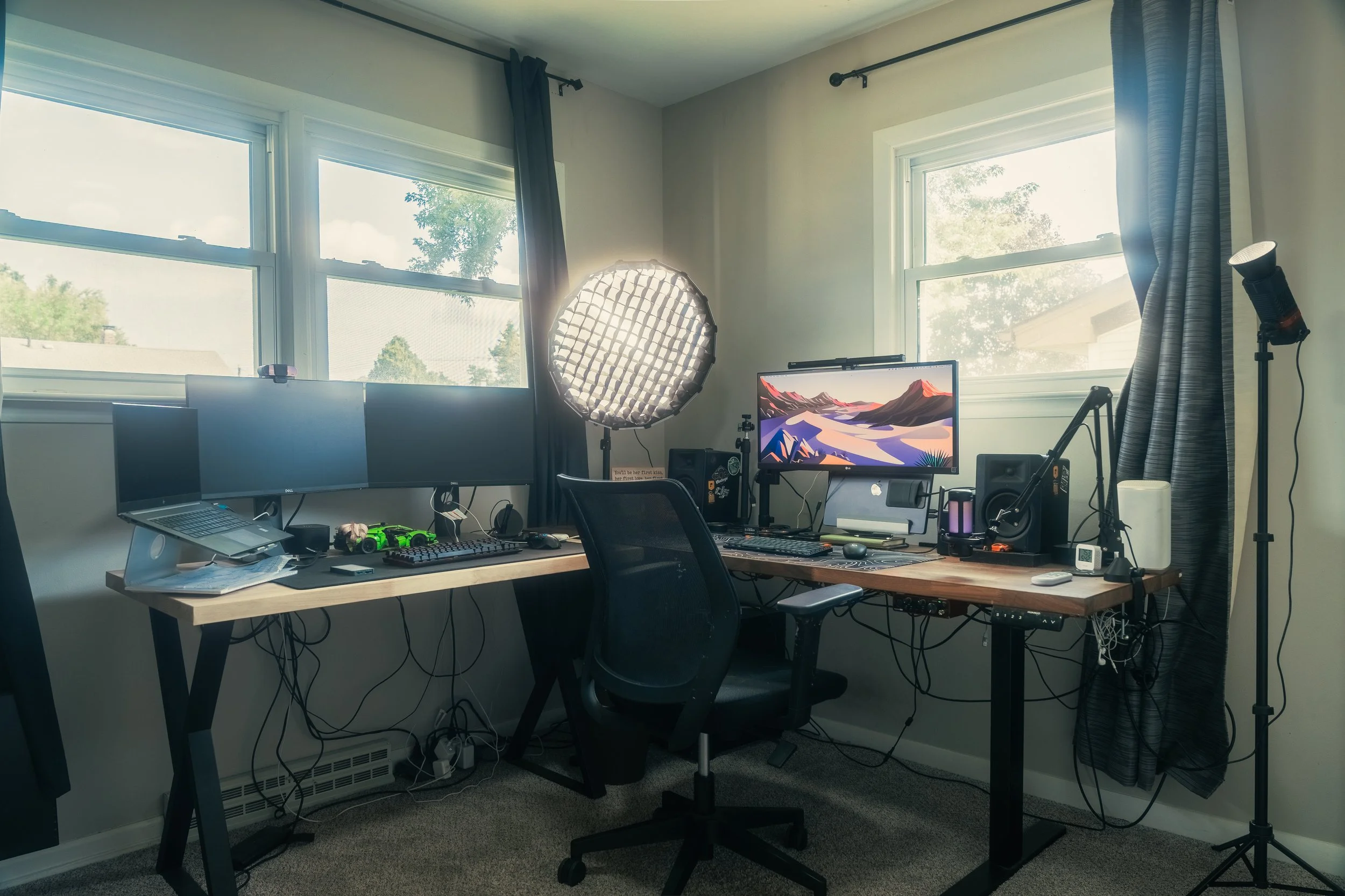 2025 Desk Setup Tour: How I Built a Workspace for Work, Content, and Gaming