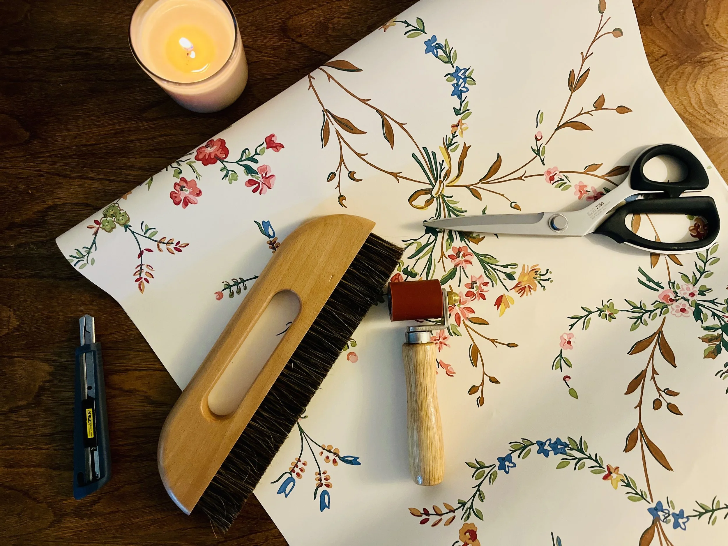 Spencer James Wallcovering: expert wallpaper installation in Philadelphia, Main Line, Bucks & Montgomery—custom murals, textures, and classic designs