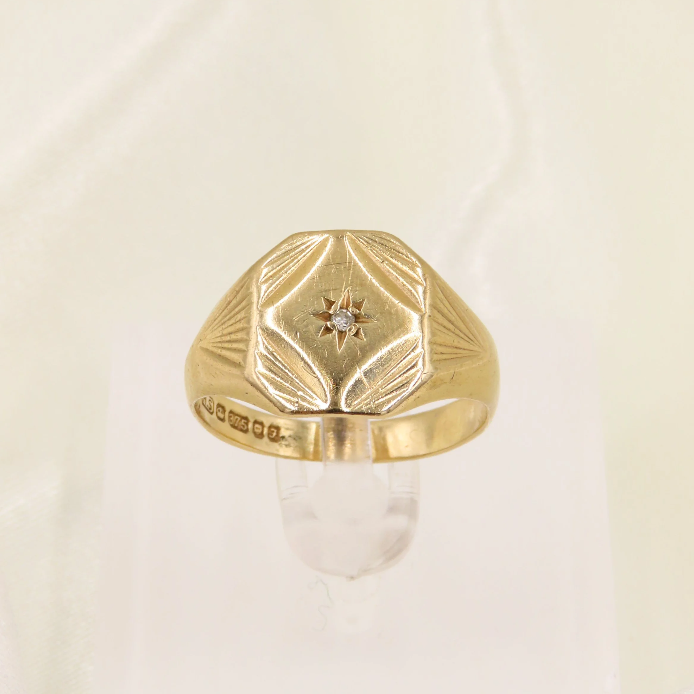 Vintage 1980 9ct Gold Star-Set Diamond Engraved Signet Ring, Size Q