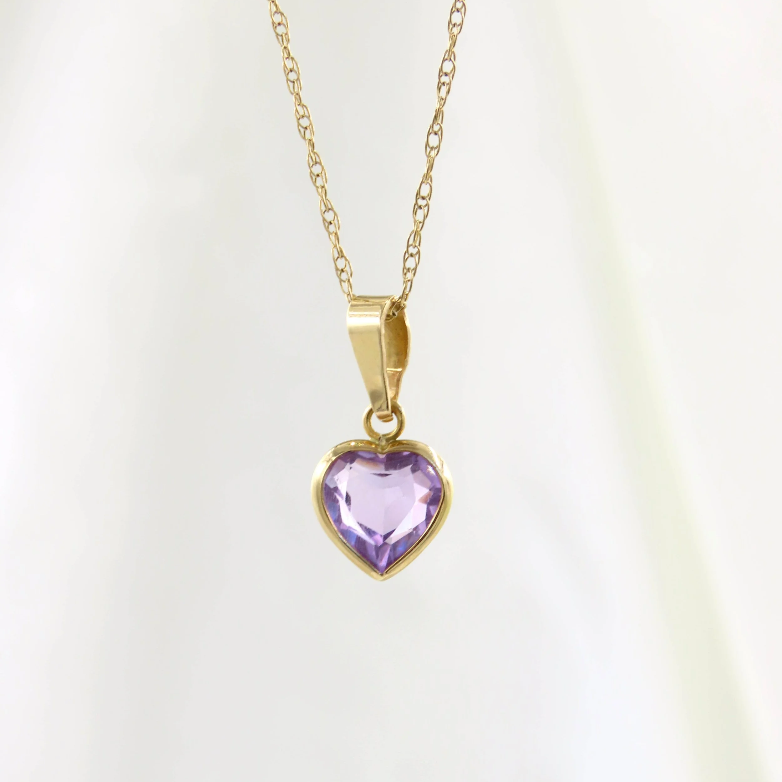 18ct Gold Amethyst Heart Pendant