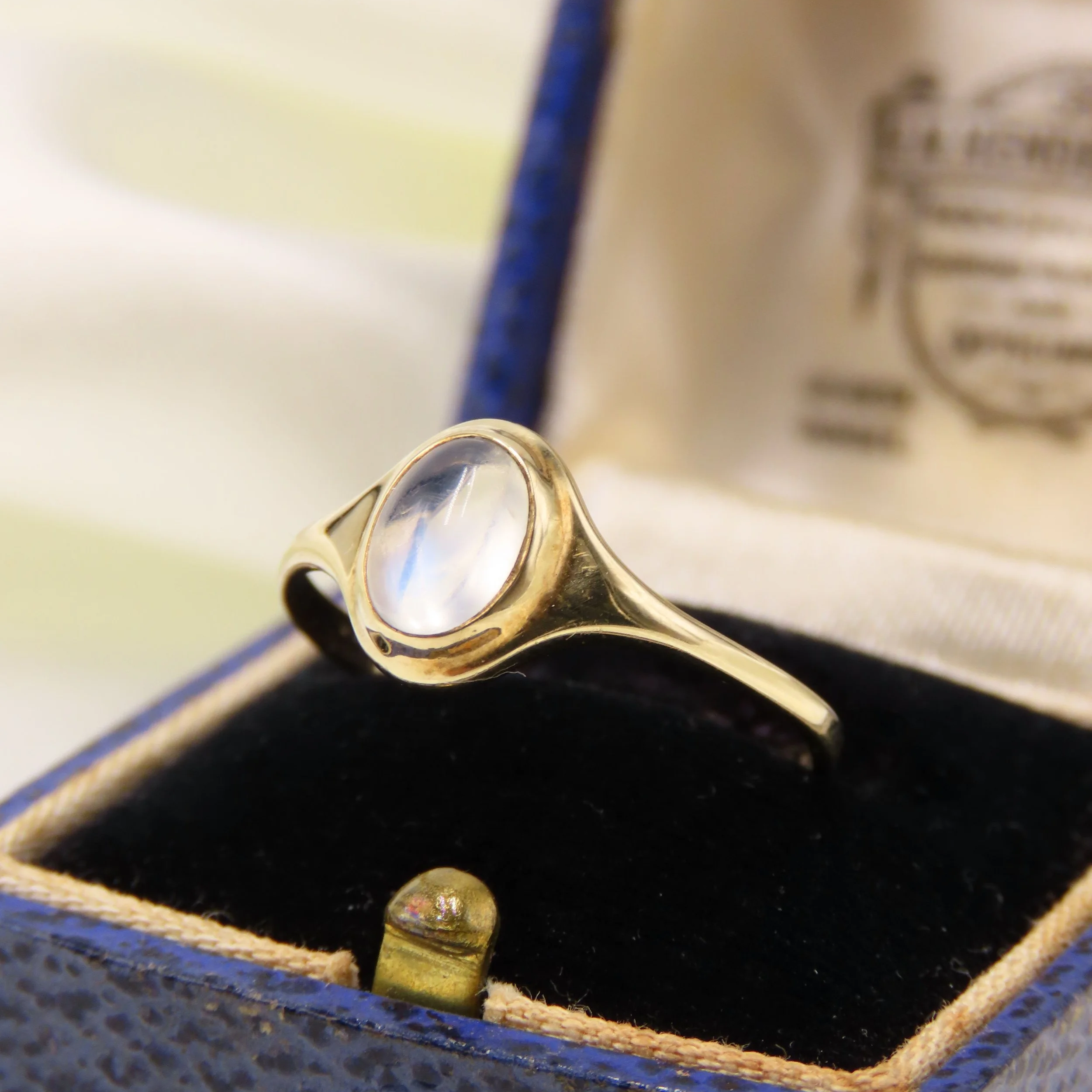 Vintage 9ct Gold Cabochon Moonstone Ring, Size P 1/2