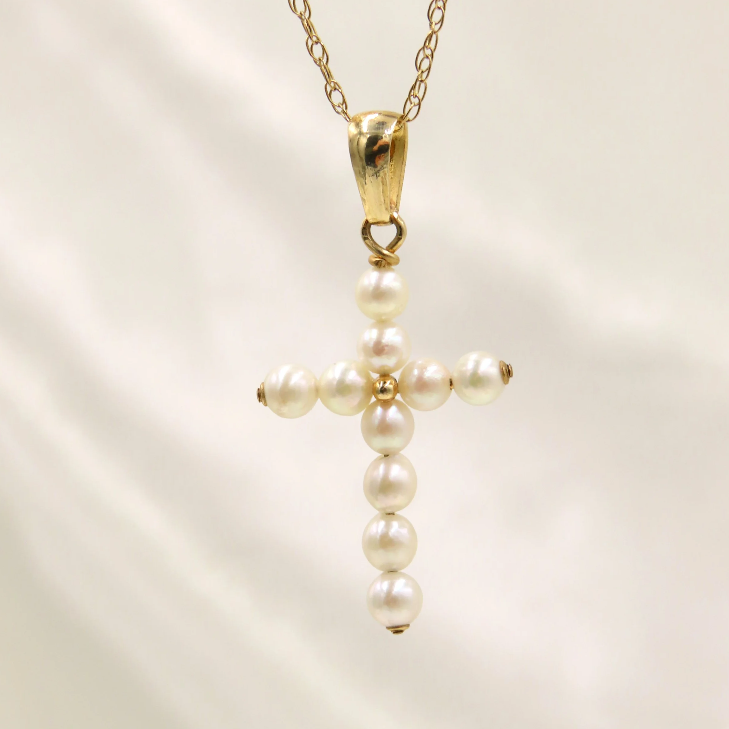 9ct Gold Cultured Pearl Cross Pendant