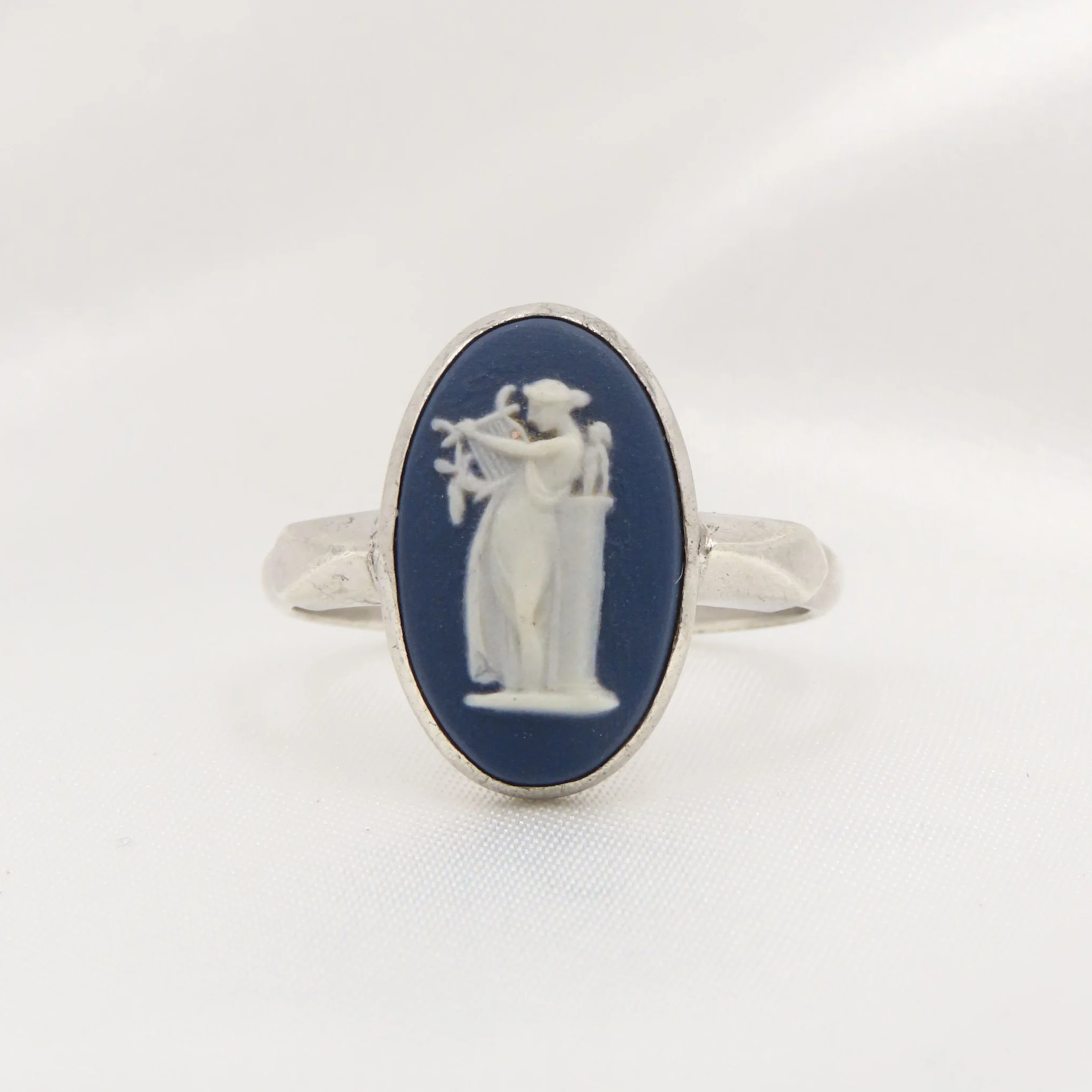 Vintage 1975 Sterling Silver Wedgwood Portland Blue Jasperware Ring, Size O