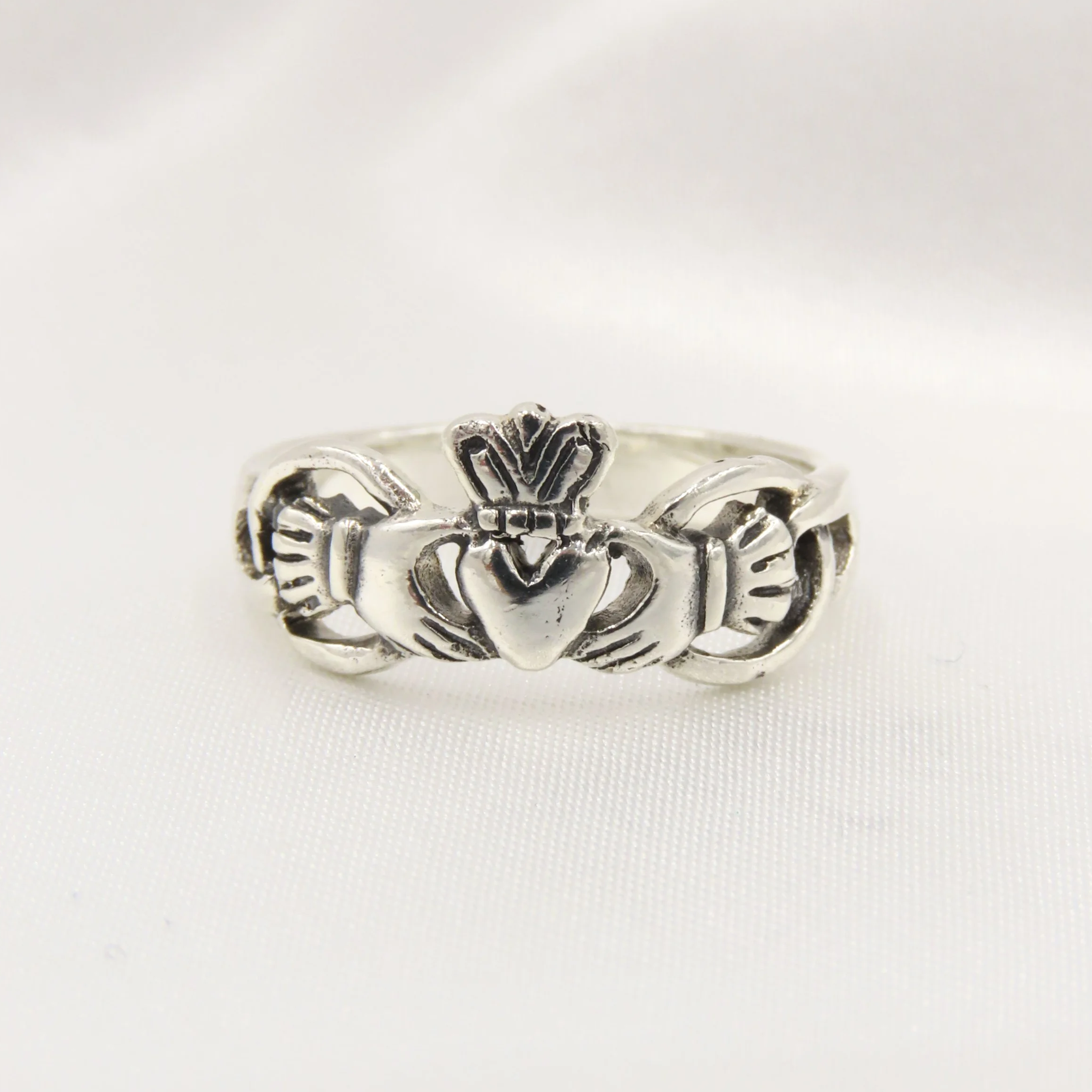 Pre-loved Sterling Silver Claddagh Ring, Size N