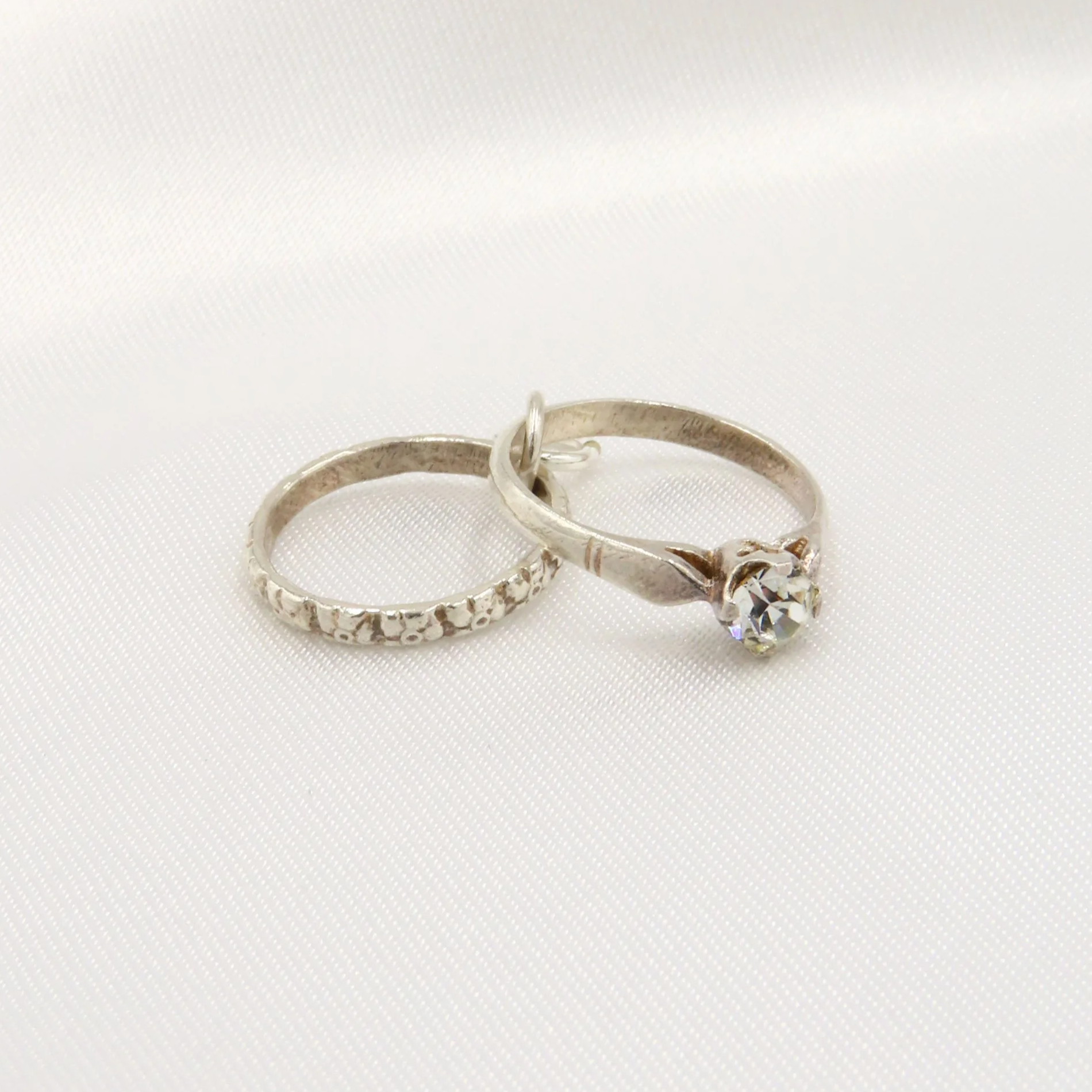 Silver Wedding Rings Charm - B