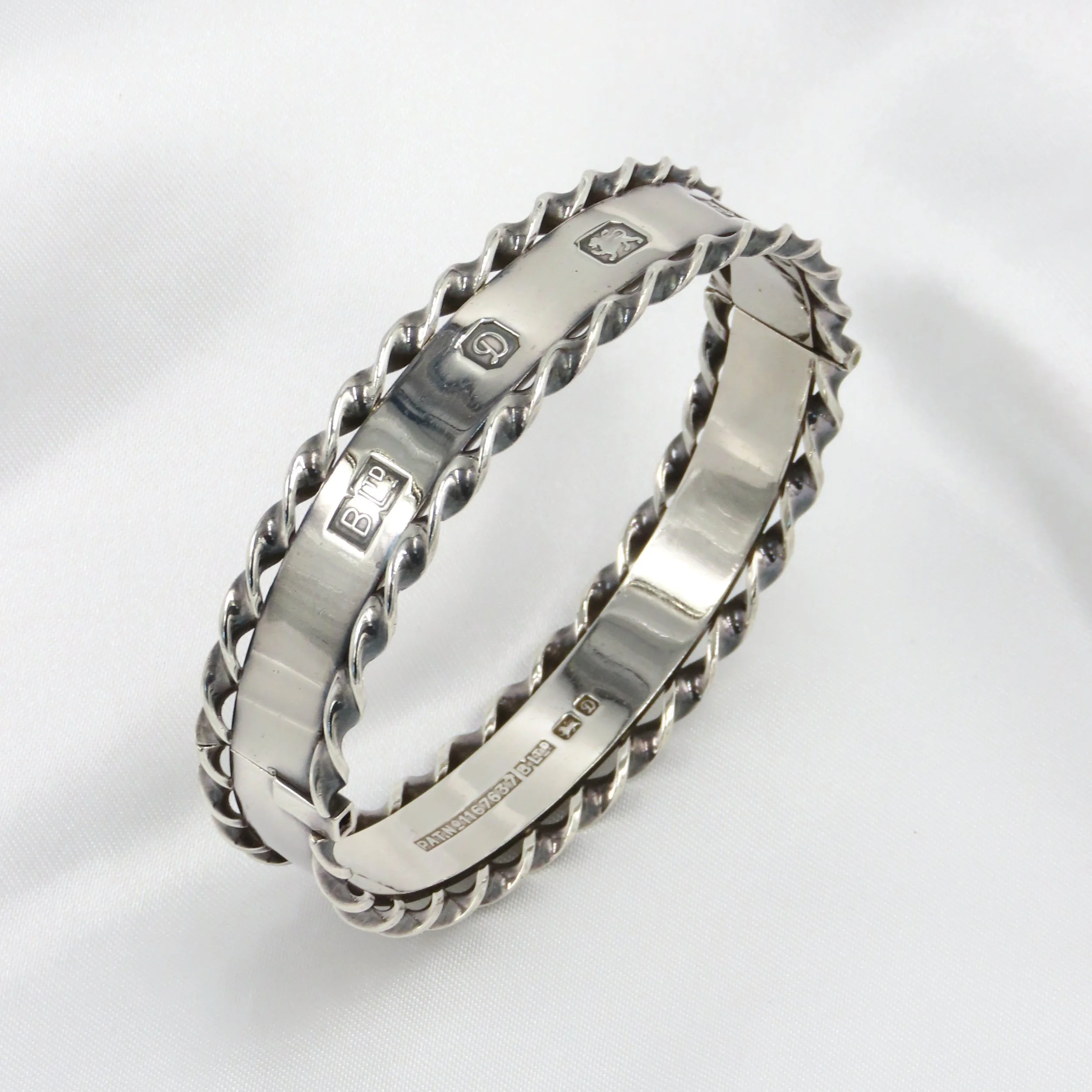 Vintage 1978 Sterling Silver Large Hallmark Bangle