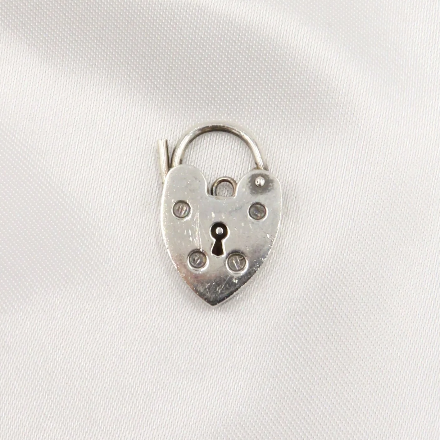 Vintage Sterling Silver Heart Padlock - E