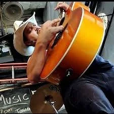 LIVE MUSIC - Nathan Myers