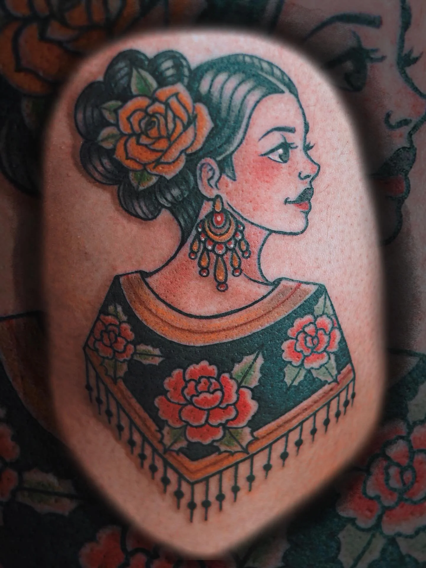 She carries her roots with elegance πΌ strength wrapped in beauty, tradition inked with reverence. The colors, the florals, the poised expression ~ all tell a story of identity and pride.
Every tattoo I create as Lady Morgainne blends fine art compo