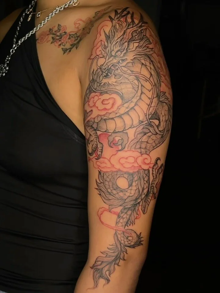 First Flight 🐲 Jade&rsquo;s Dragon 

My sister&rsquo;s first big piece and she carries it like she was born for it.

A guardian dragon for strength, transformation, and that fierce glow-up energy that runs in her blood.🩸 

Proud of this one, proud 