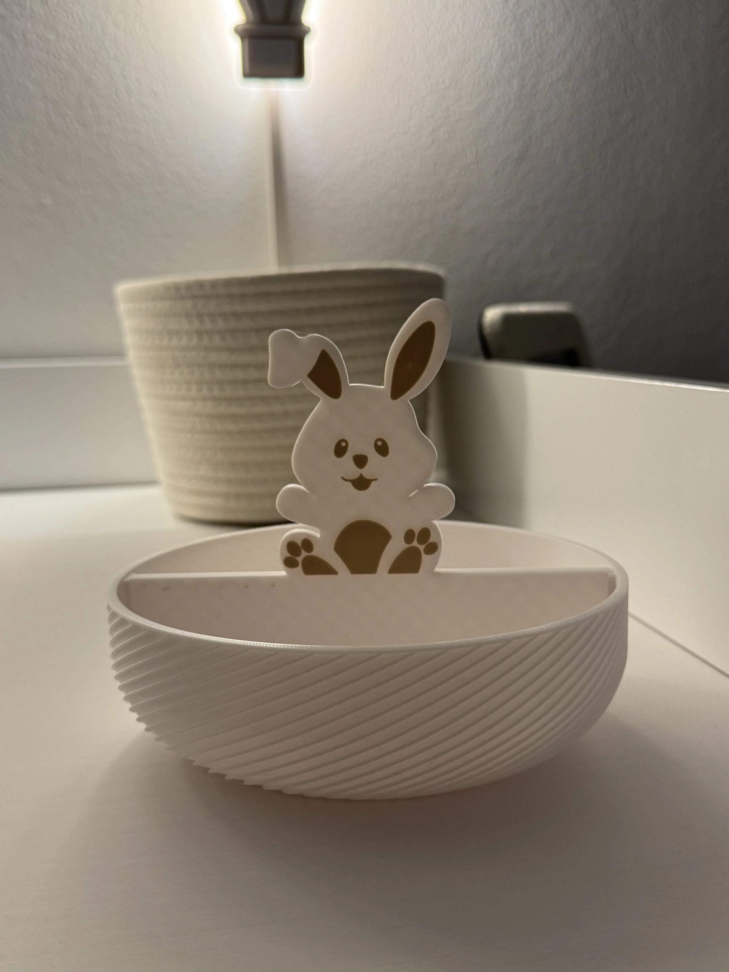 BOL A OEUF AVEC LAPÏN SEPARE.JPG