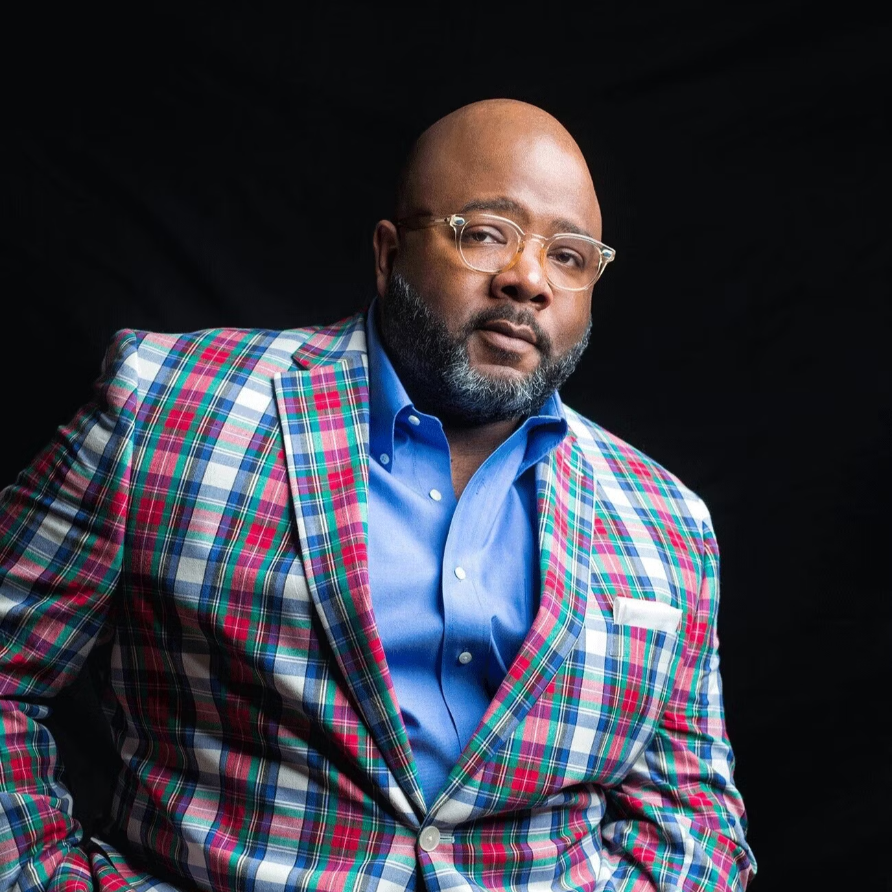 Jonathan-Bailey-HOLLAND-lowerres_9A5A1296_2_edit.png