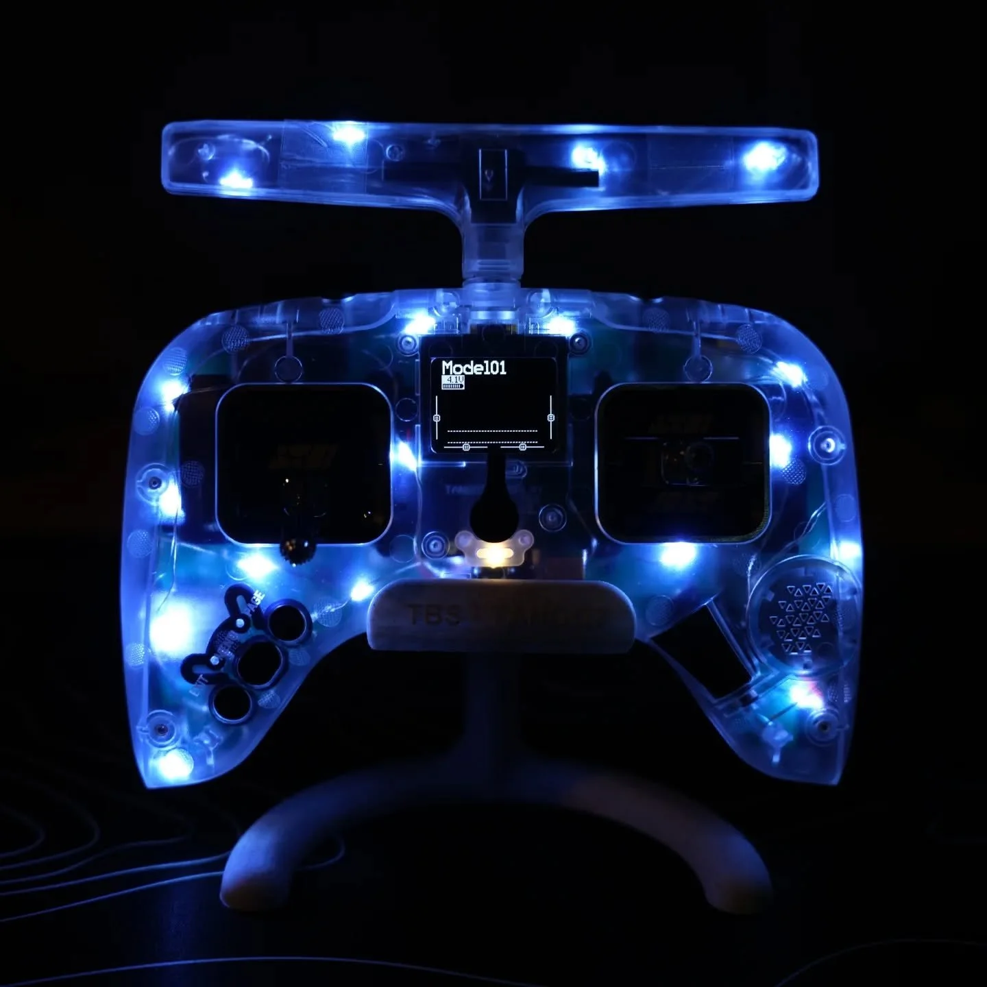 I've been kitting out my Tango 2 ever since I got it a year ago. Just recently put some fairy lights inside and it came out really good. It now has: internal 1W ELRS, Pyrodrone CNC gimbals, nostalgia case, and *pizazz*