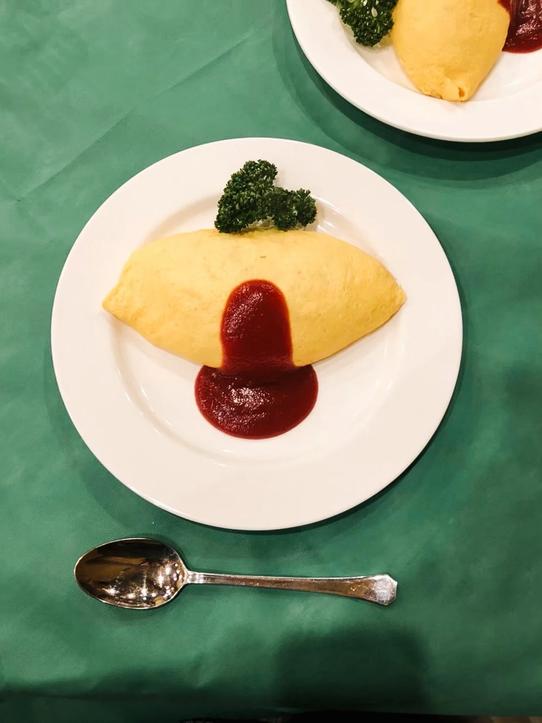 今も通いたくなる理由がある。都内・老舗洋食屋のオムライス3選