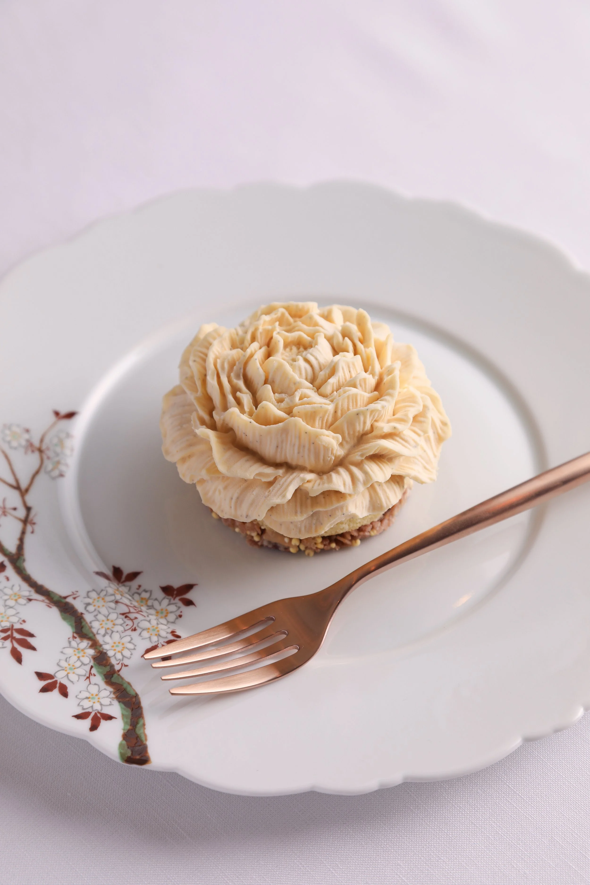 世界最⾼峰のパティシエ、ニナ・メタイエが手がける芸術的パティスリー「ニナ ザ・リッツ・カールトン東京」が誕⽣