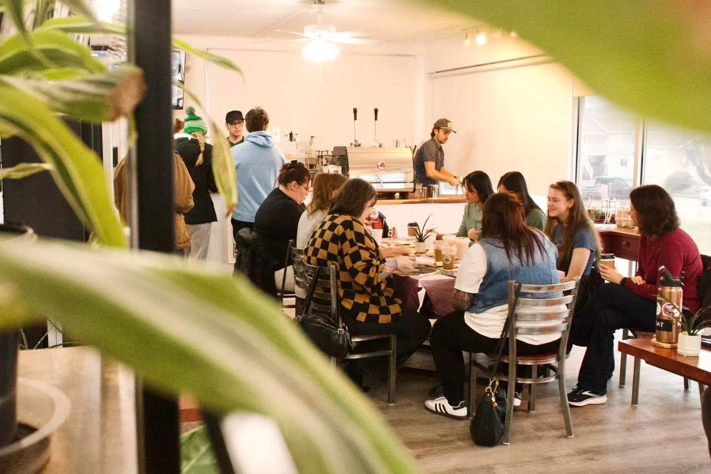 Creatives came together yesterday to turn thrifted vinyls into one-of-a-kind art.

The news even came out to capture the session and talk with me about building community through art, supporting small businesses, and giving people a place to connect 