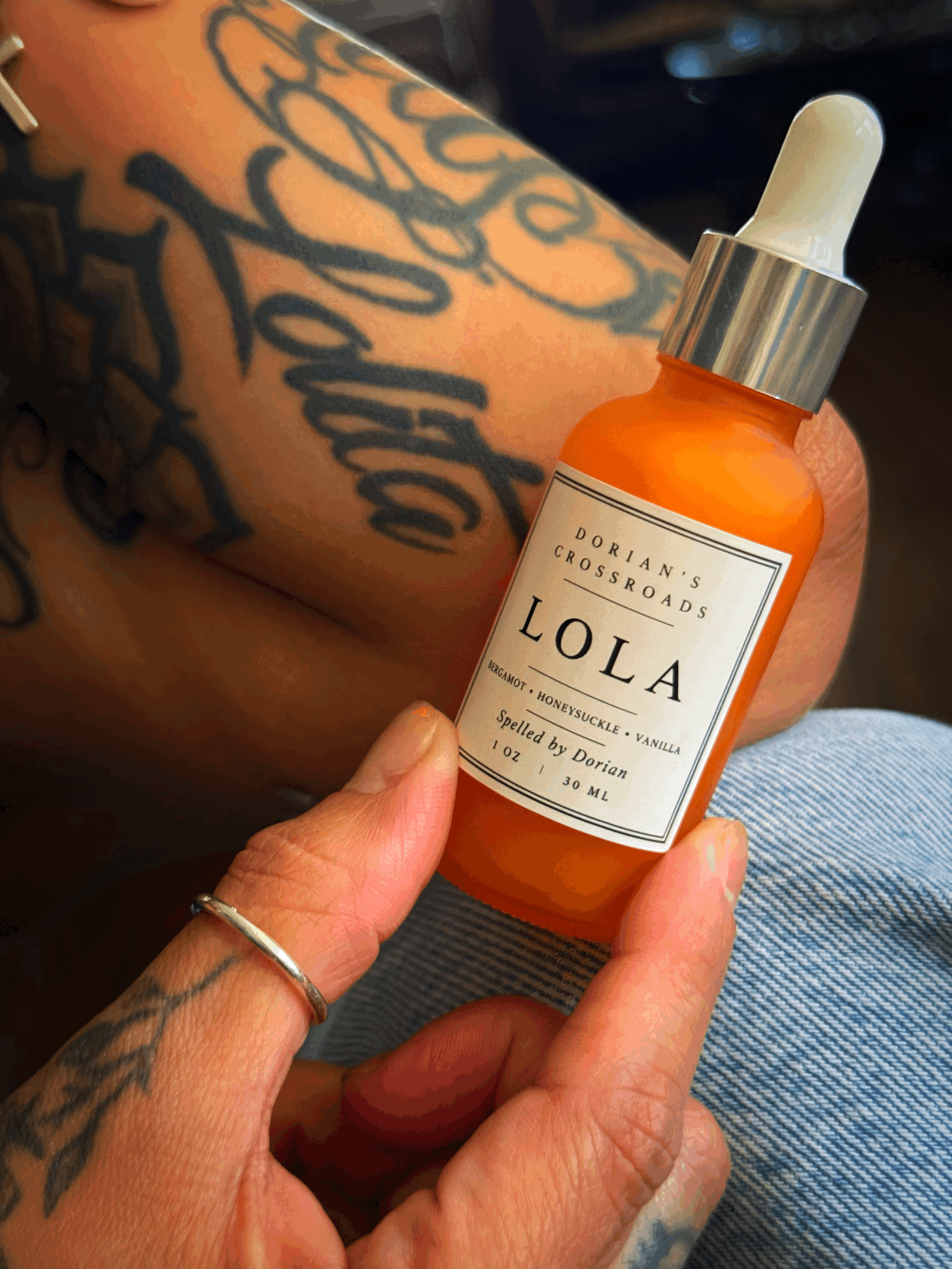 Lola - Spelled Oil