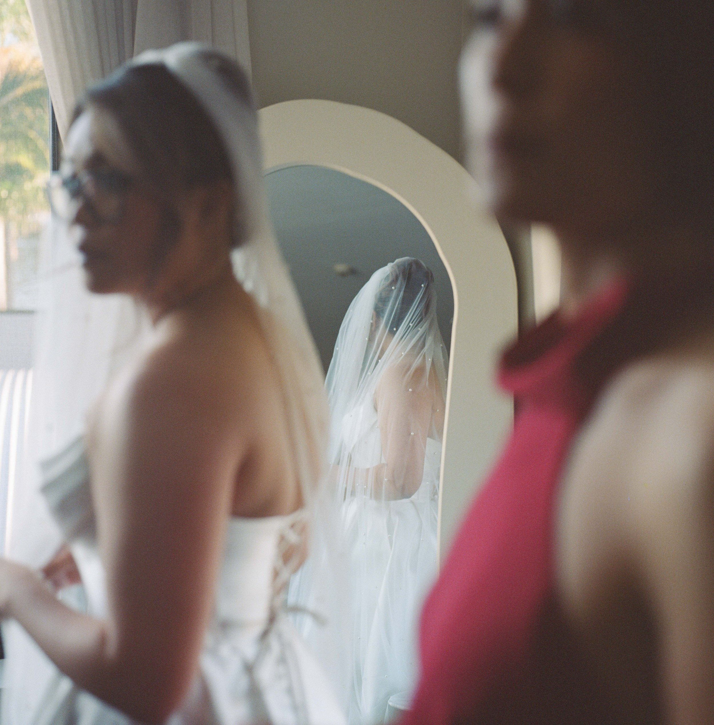 Ashley_Connor_Sydney_Film_Wedding_Photographer_BarefootandBearded.jpg