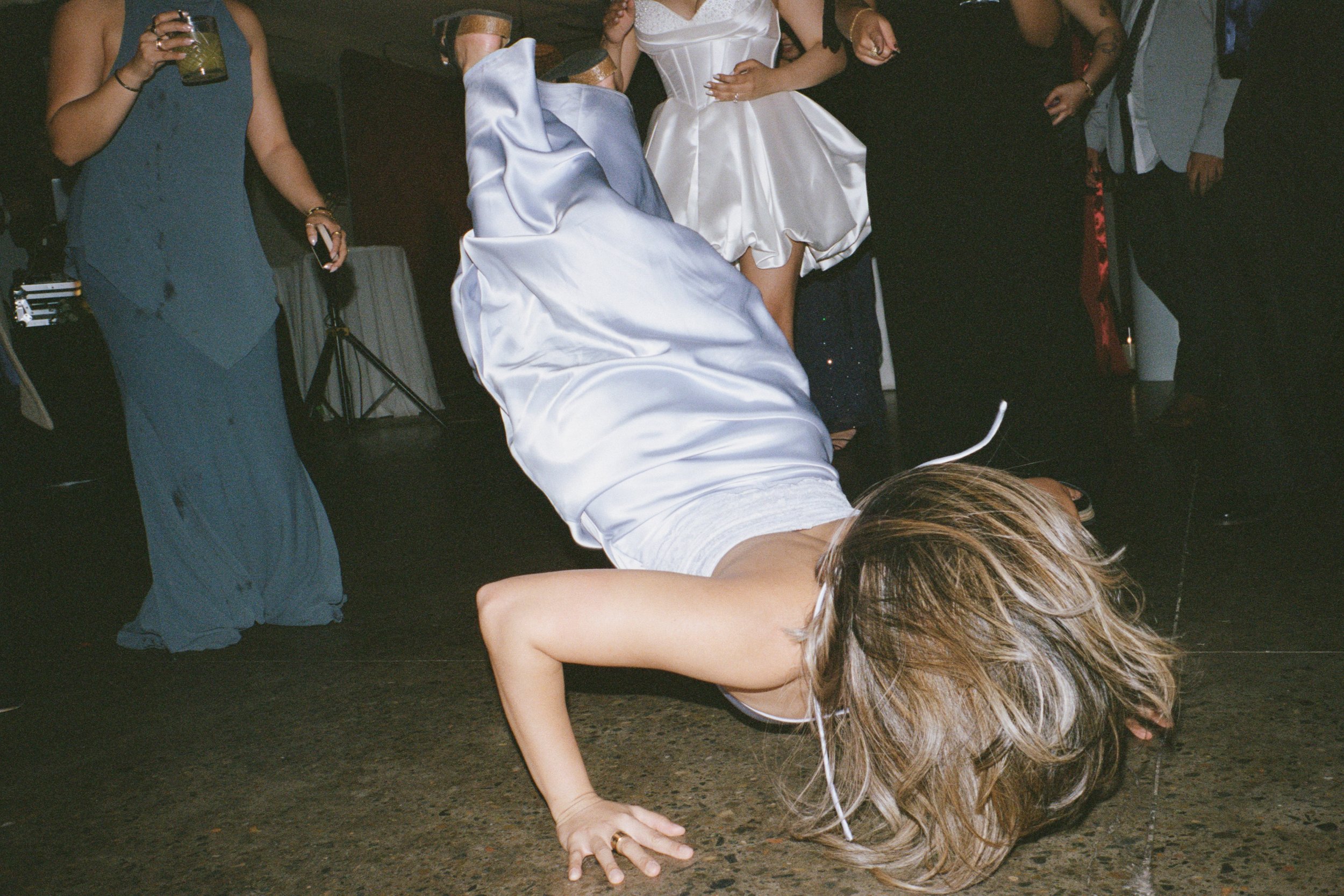 Ashley_Connor_Sydney_Film_Wedding_Photographer_BarefootandBearded-37.jpg
