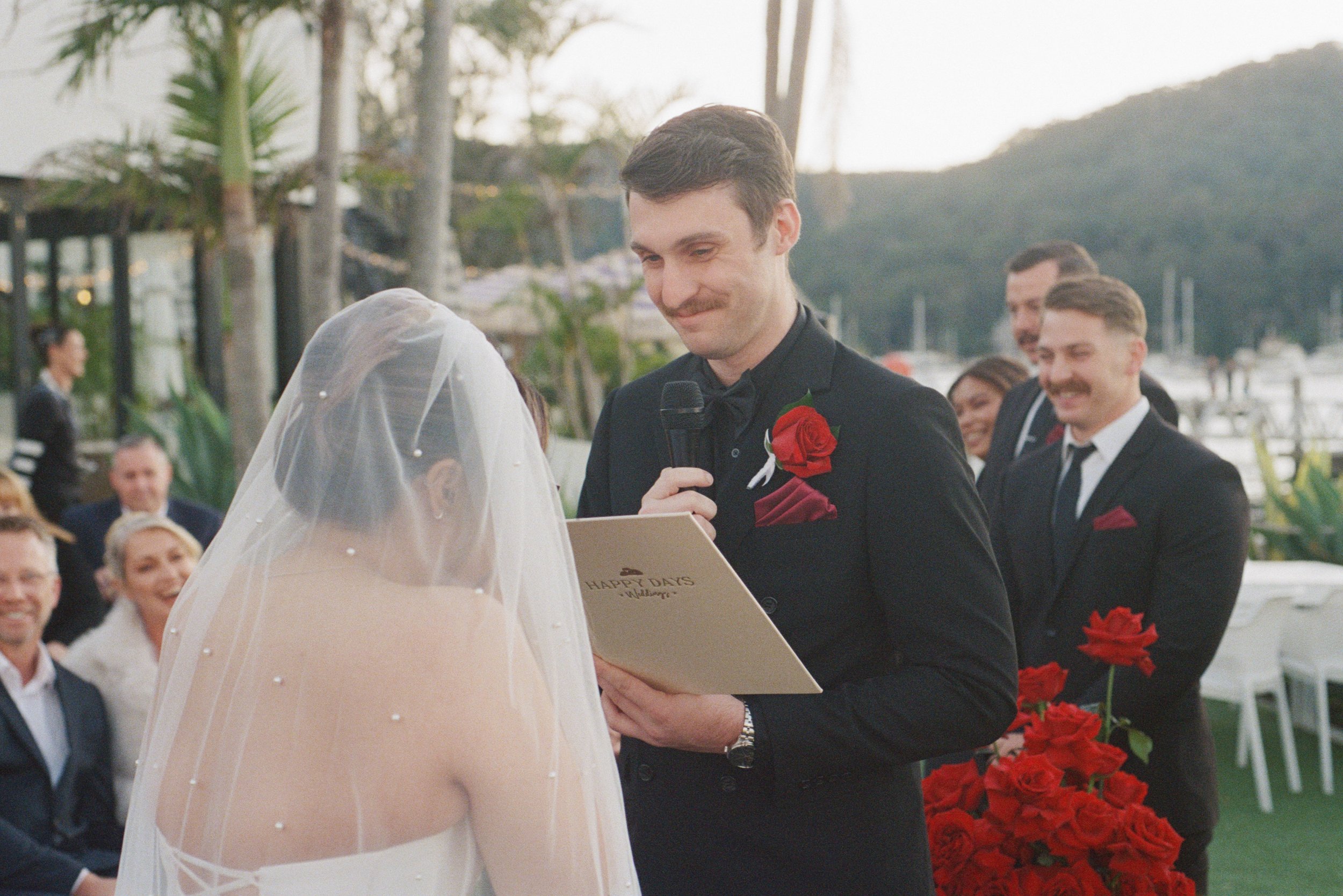 Ashley_Connor_Sydney_Film_Wedding_Photographer_BarefootandBearded-82.jpg
