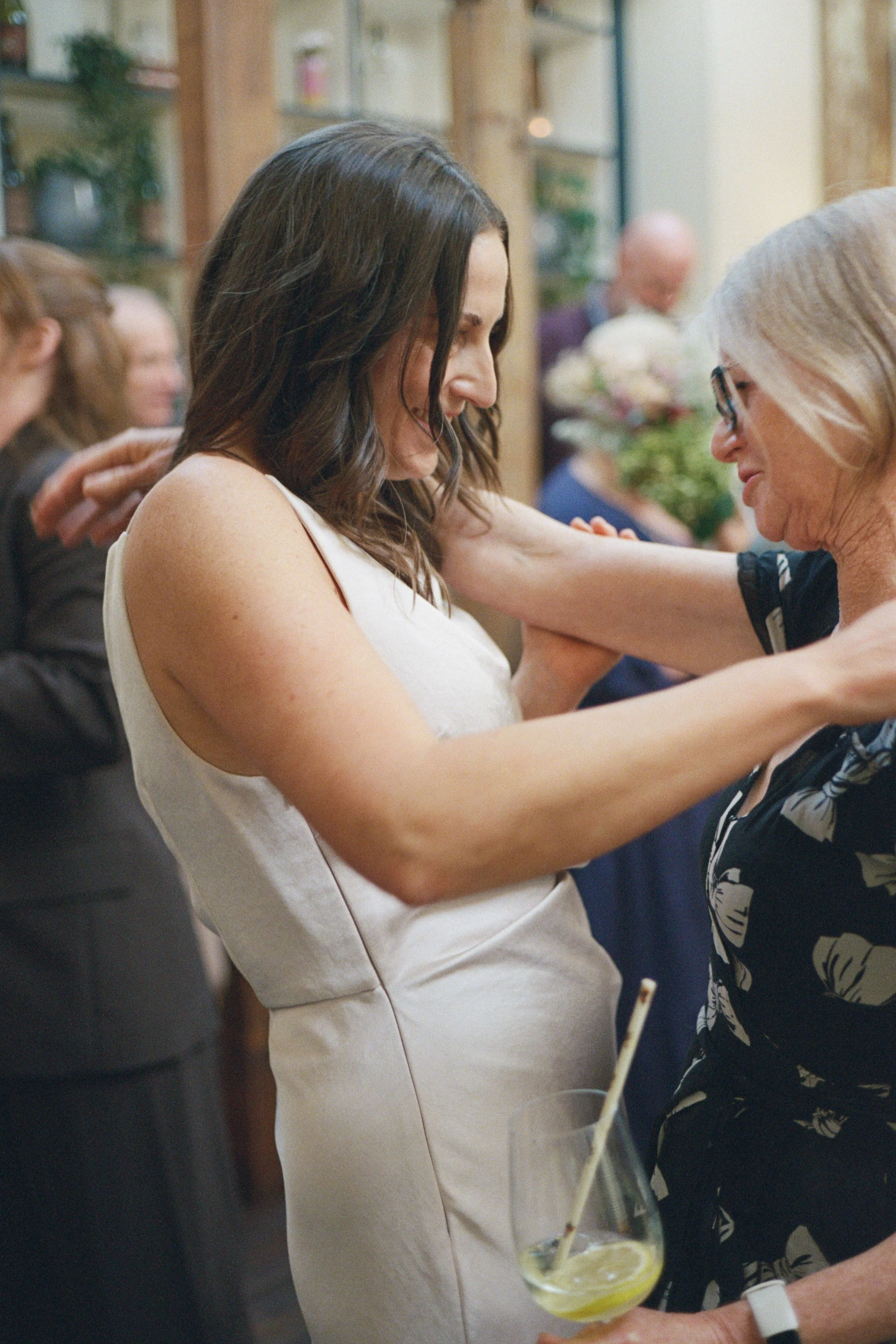 Amelia_Bianca_Sydney_Film_Wedding_Photographer-51.jpg