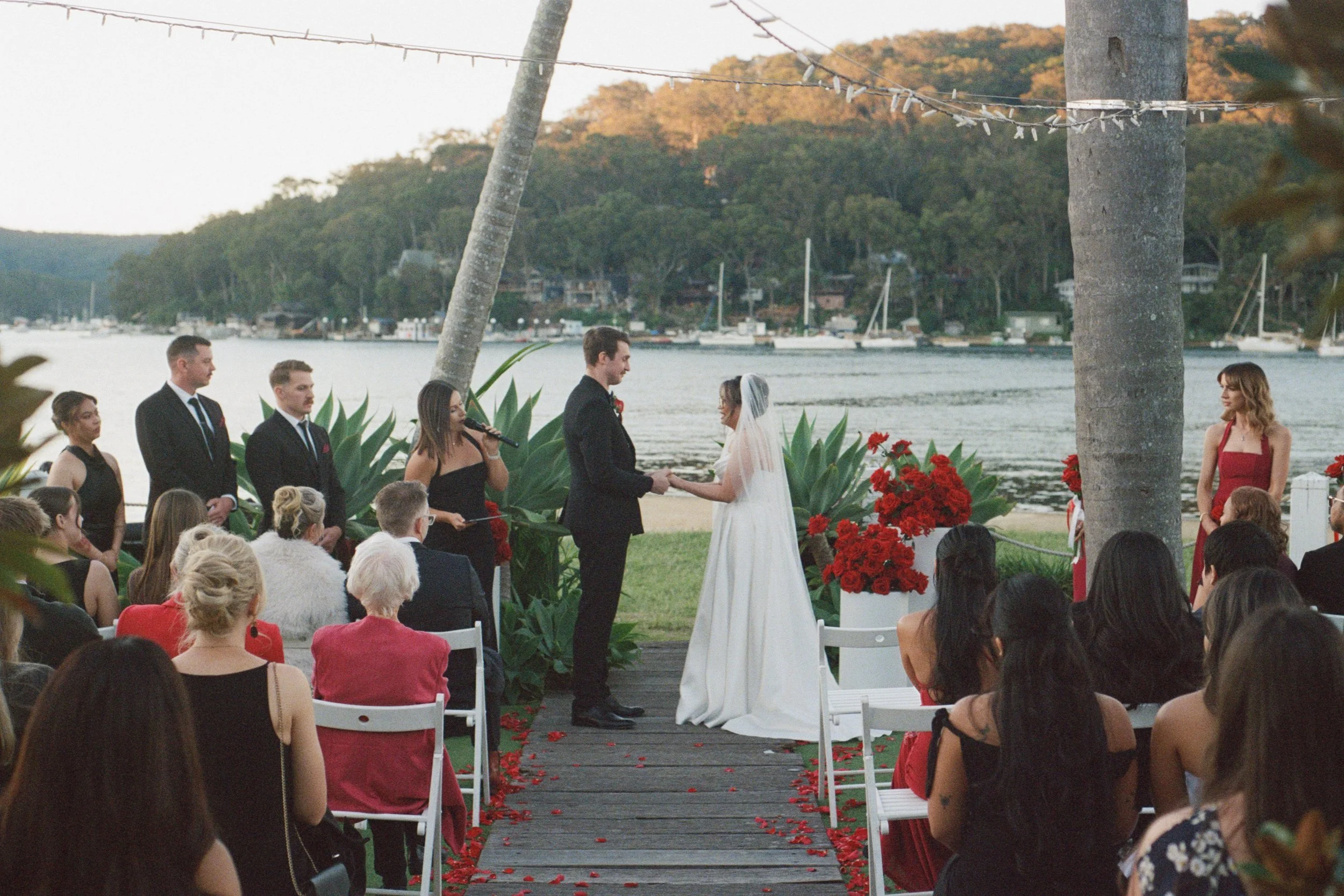 Ashley_Connor_Sydney_Film_Wedding_Photographer_BarefootandBearded-80.jpg