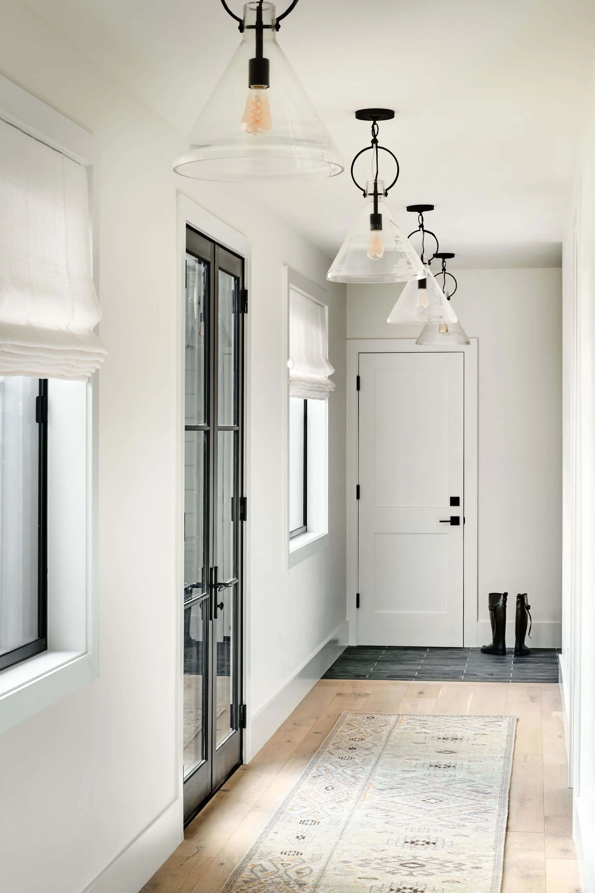 Shannon-Cassell-Becker-12-12-23-Hall-to-Mudroom-Web.jpg
