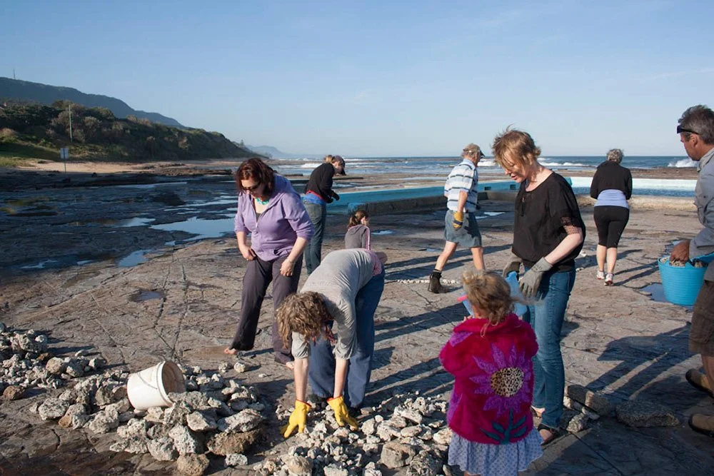 New Moon, 15 October 2012 (construction), sea-washed concrete, humans, approximately 6.5 metres