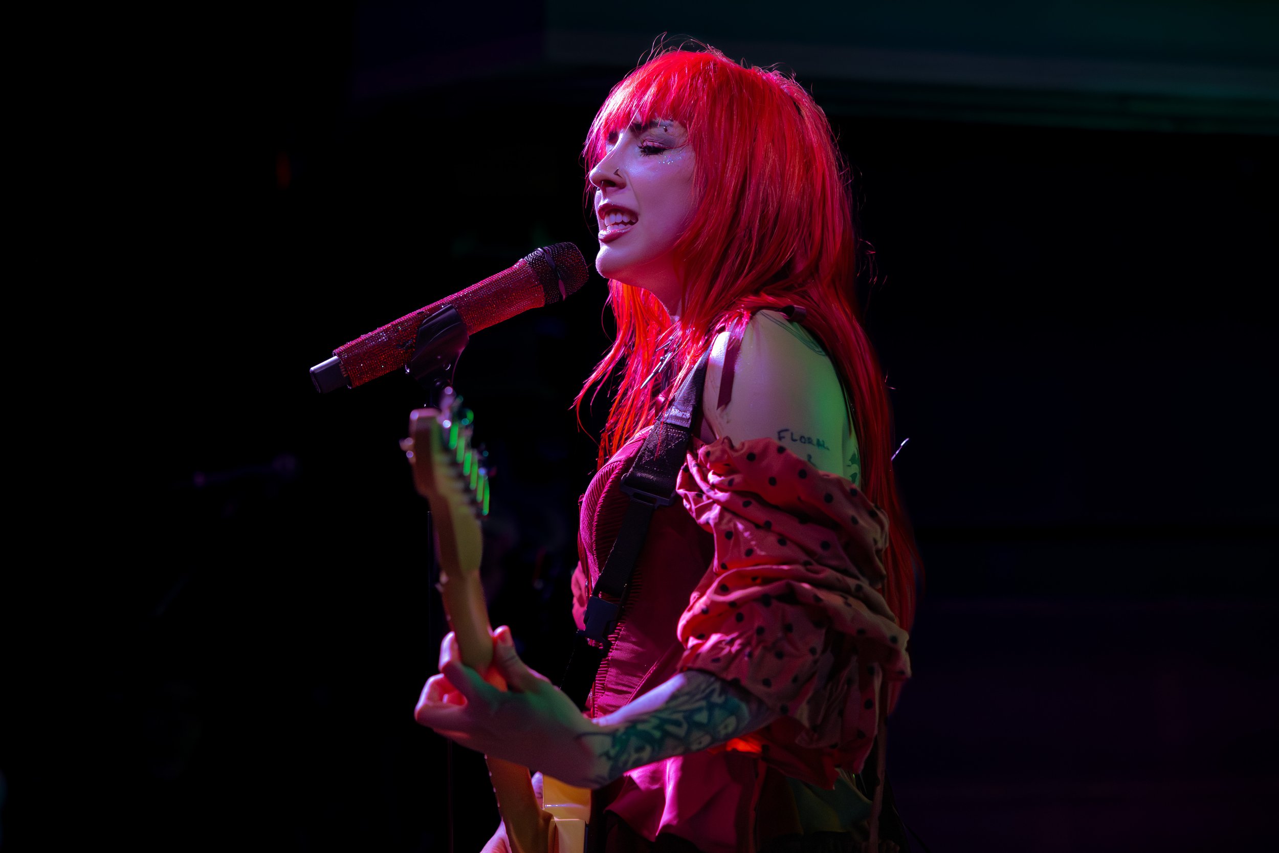 Vana: The Lady In Red