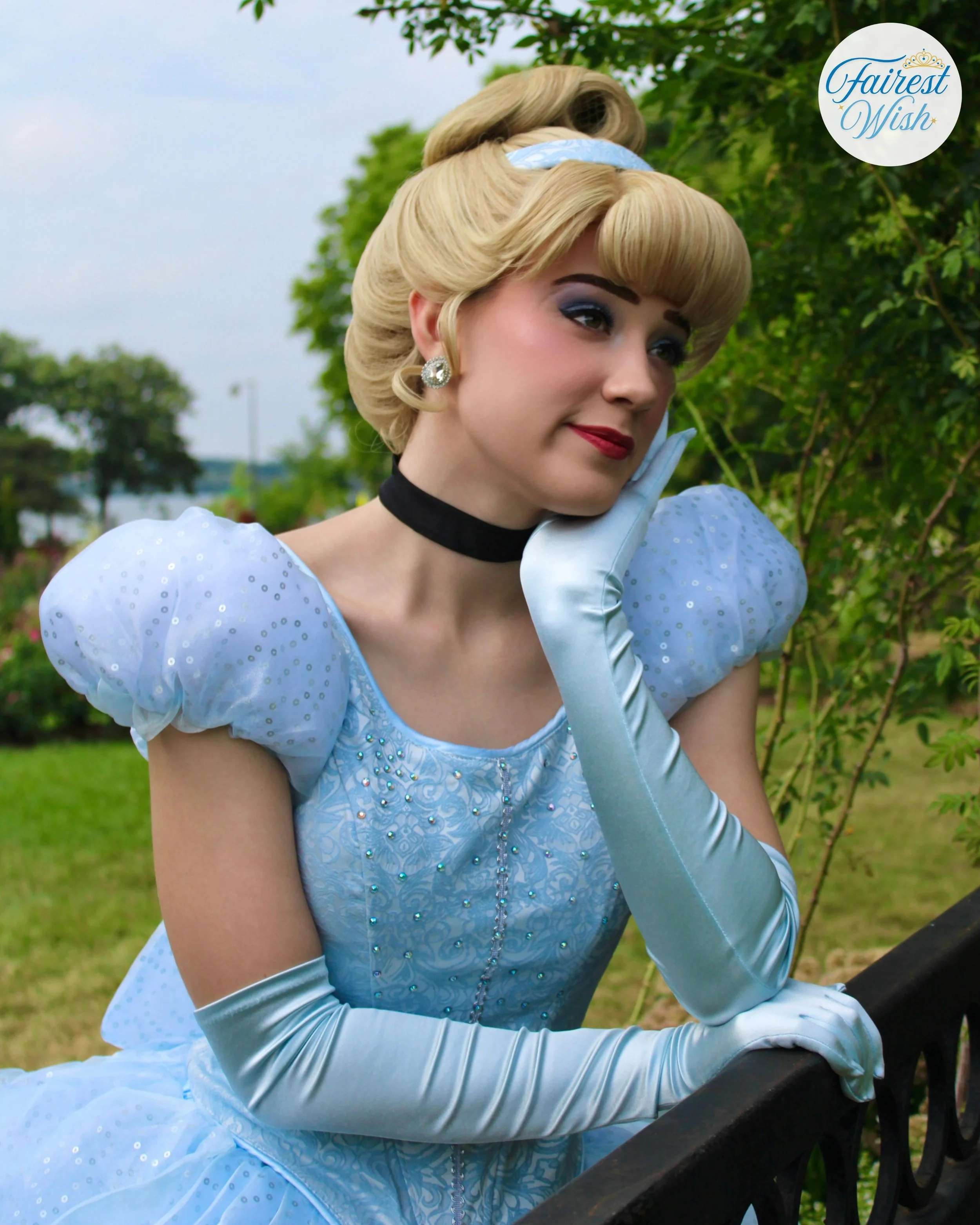 Dreaming of all the magic she can bring to your child&rsquo;s next birthday party 💭✨

Follow your heart and visit my website (🔗 in bio) to book a party today! 💙

.

.

.

#princessparty #mnmom #mnparent #birthdayparty #kidsactivityideas