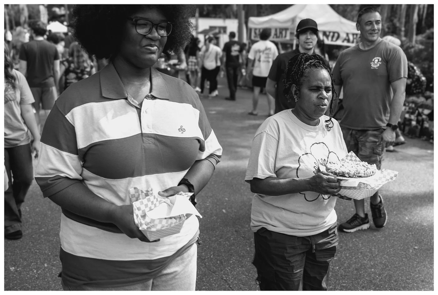 &ldquo;Outside&rdquo;.
.
.
.
.
.
.
.
#documentaryphotography
#streetphotography #photographer #photography 
#art #StreetPhotography
#StreetDreamsMag #StreetStories #StreetCandid
#StreetPortrait #StreetFocusOn #StreetVision
#StreetScene #StreetObsessi