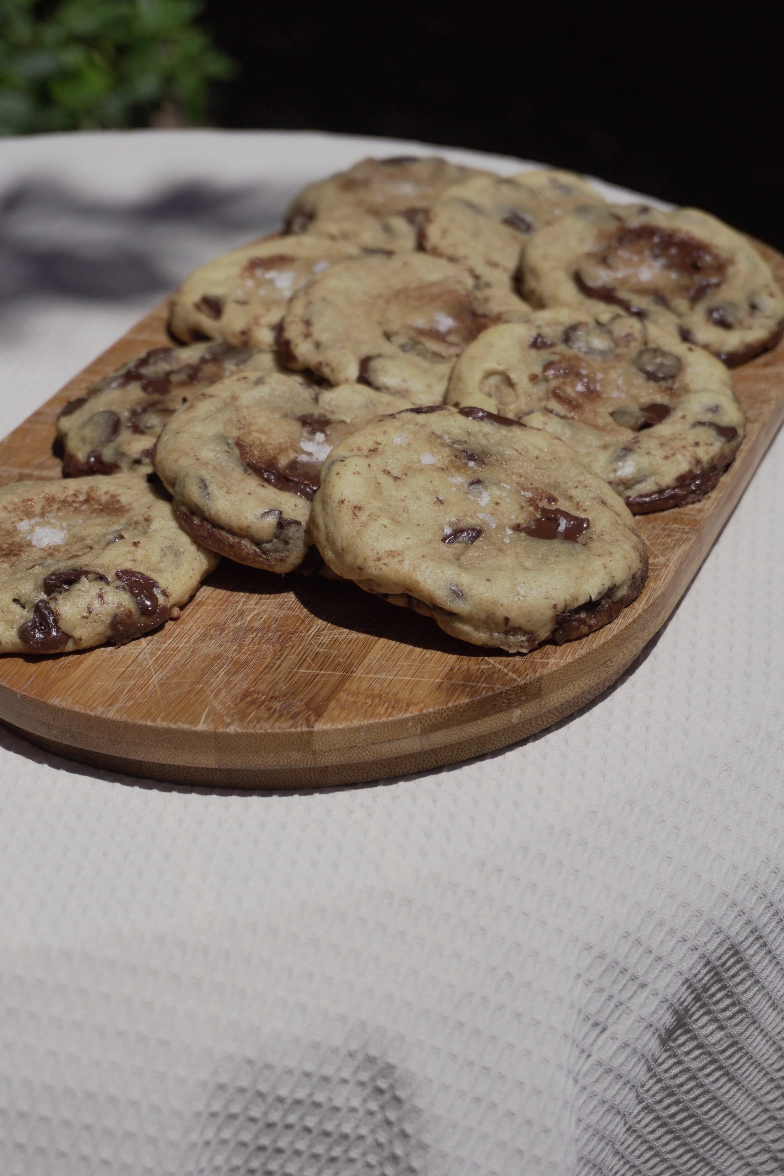 Sourdough Chocolate Chip Cookies (8 Cookies)