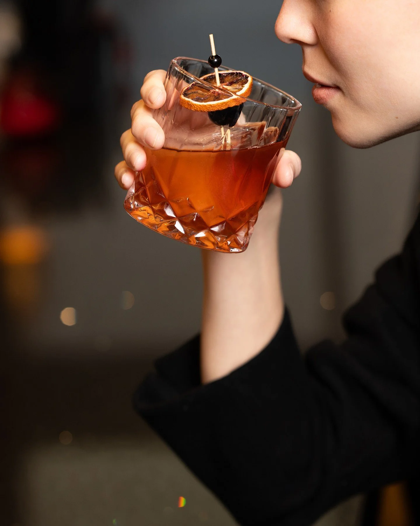 "It starts with the way it&rsquo;s made, but it really comes together in the moment it&rsquo;s placed in front of you. The glass, the color, the way the light catches it, the way it&rsquo;s picked up without thinking twice.

There&rsquo;s a rhyt