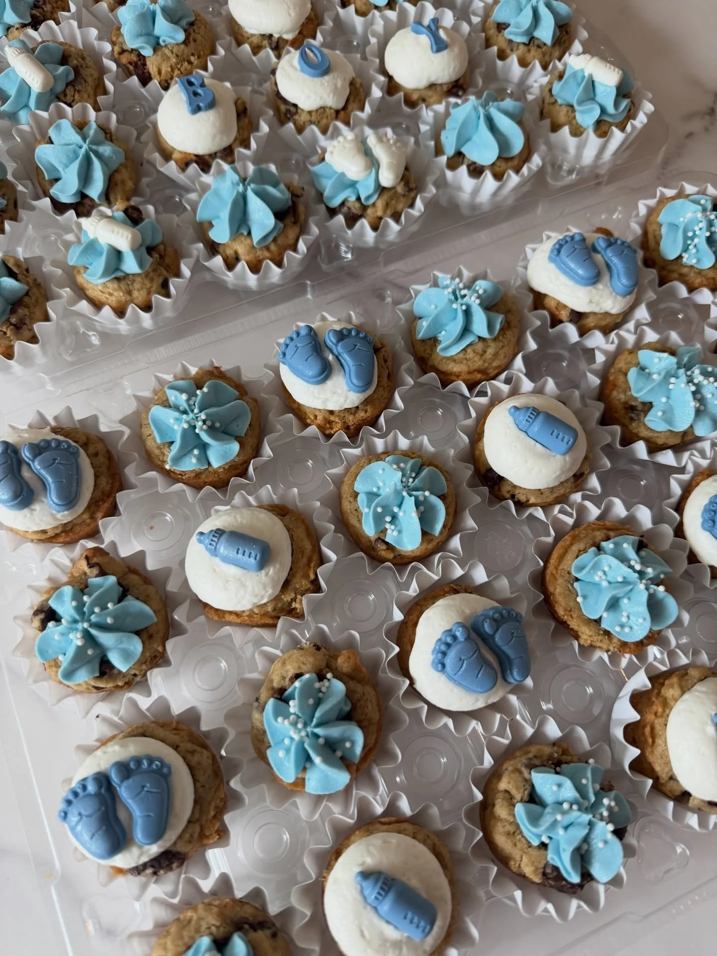 First order of 2026 - cookie cups to celebrate a gender reveal!! 💙🍪

#chocolatechipcookiecups #customdesserts #genderevealdesserts #customtreats #sandiegodesserts