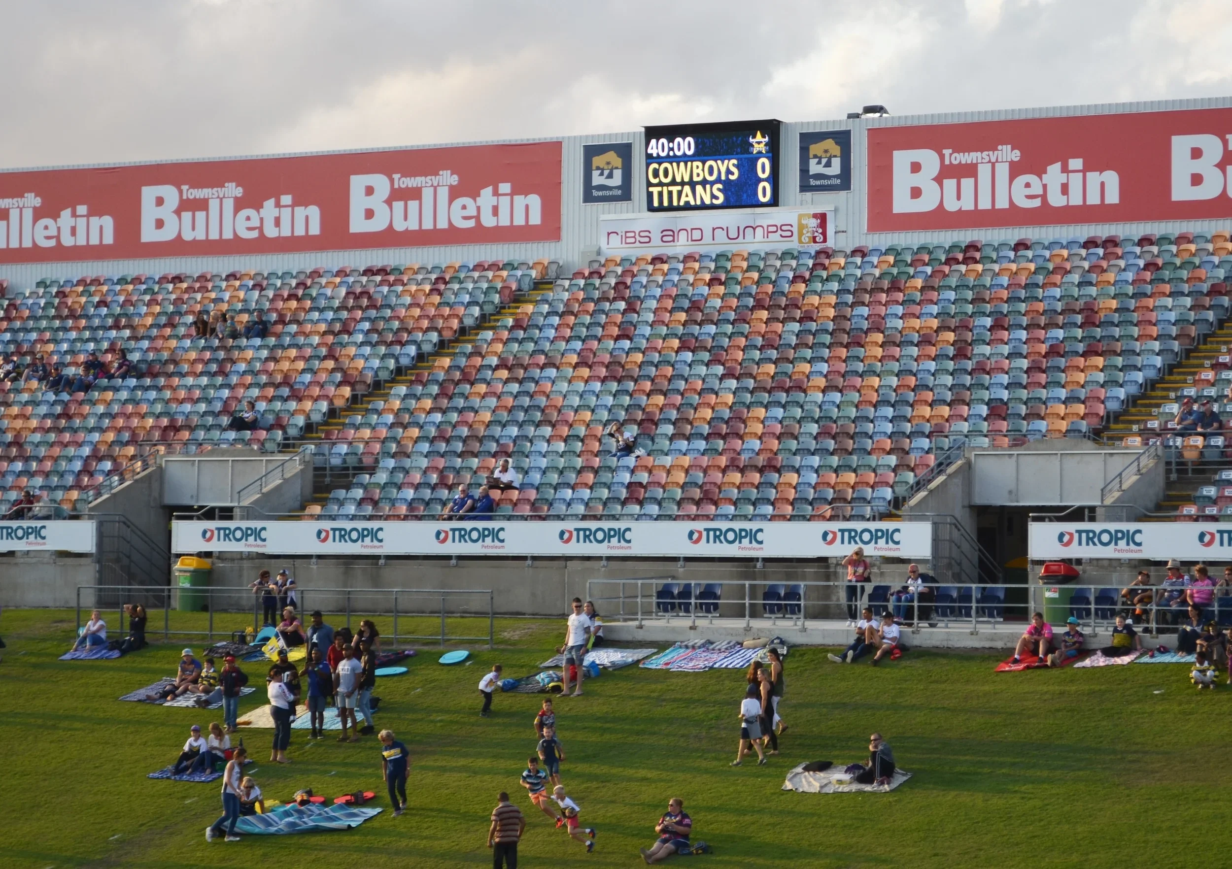 1300SMILES Stadium chooses Techtel to upgrade big screen for Cowboys
