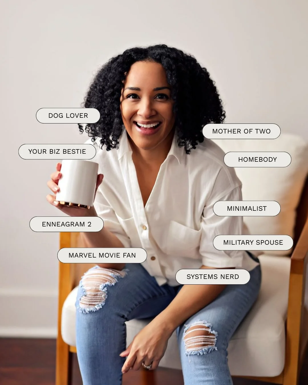 Hiya, friend! I&rsquo;m Luz, and I&rsquo;m so glad you&rsquo;re here. 🤍

Pull up a chair, grab your coffee, and let me tell you a little about how the heck I ended up here, doing what I love!

I have a BFA in interior architecture and design, and in