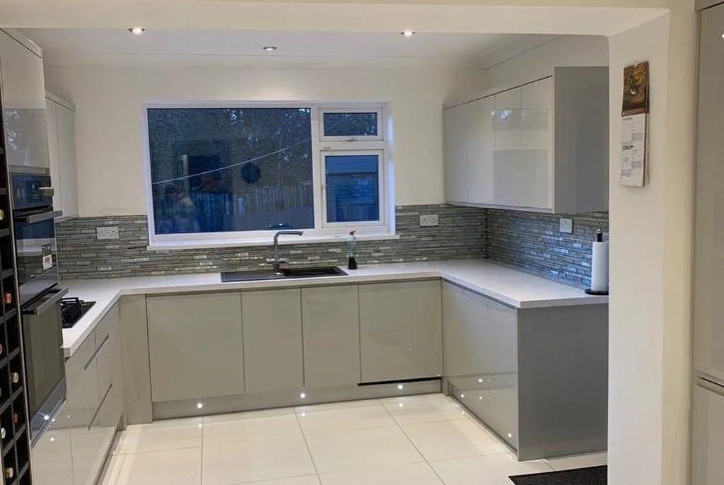 New build kitchen installation with fitted units