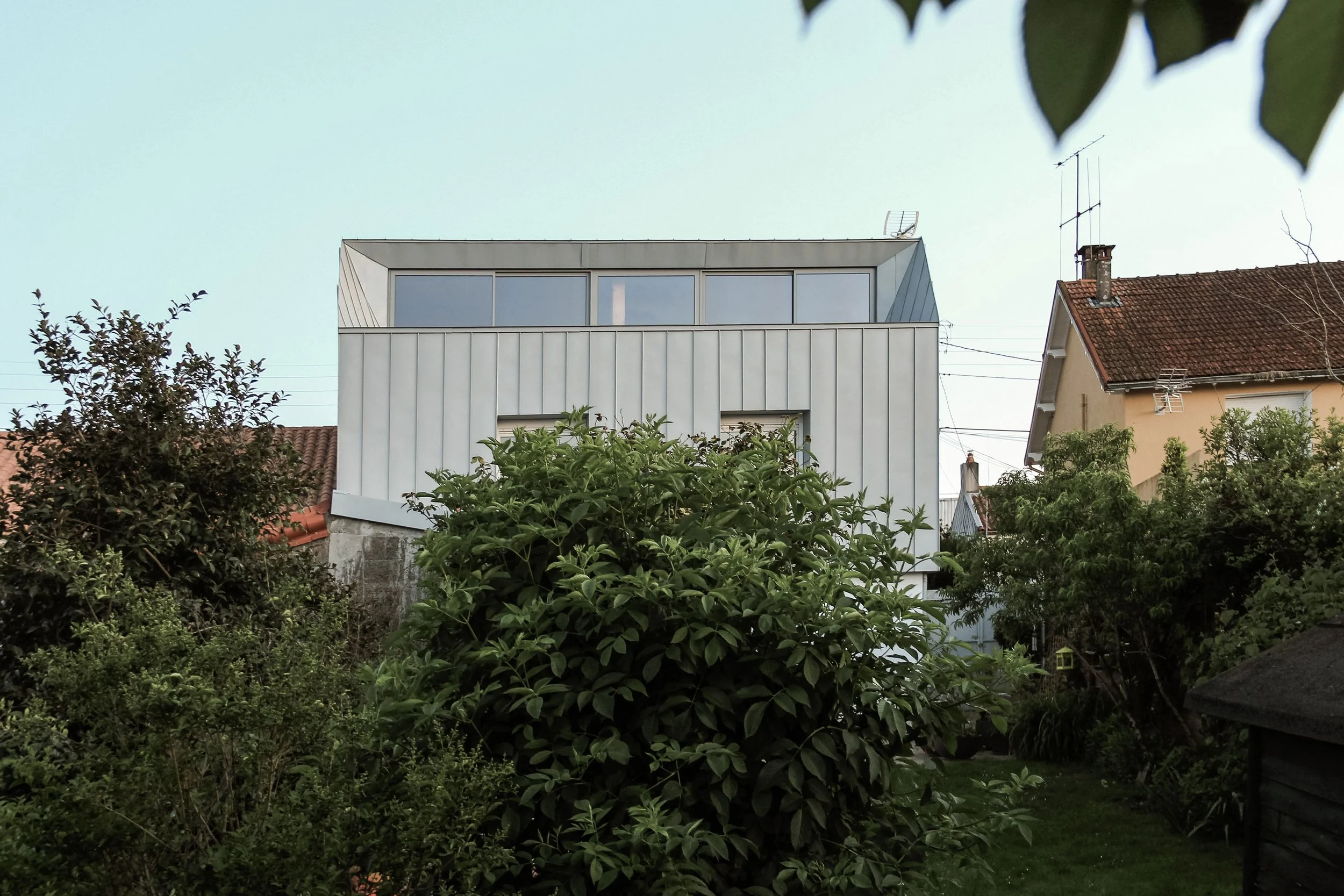 BUREAUX ET LOGEMENTS FV - LA ROCHE-SUR-YON