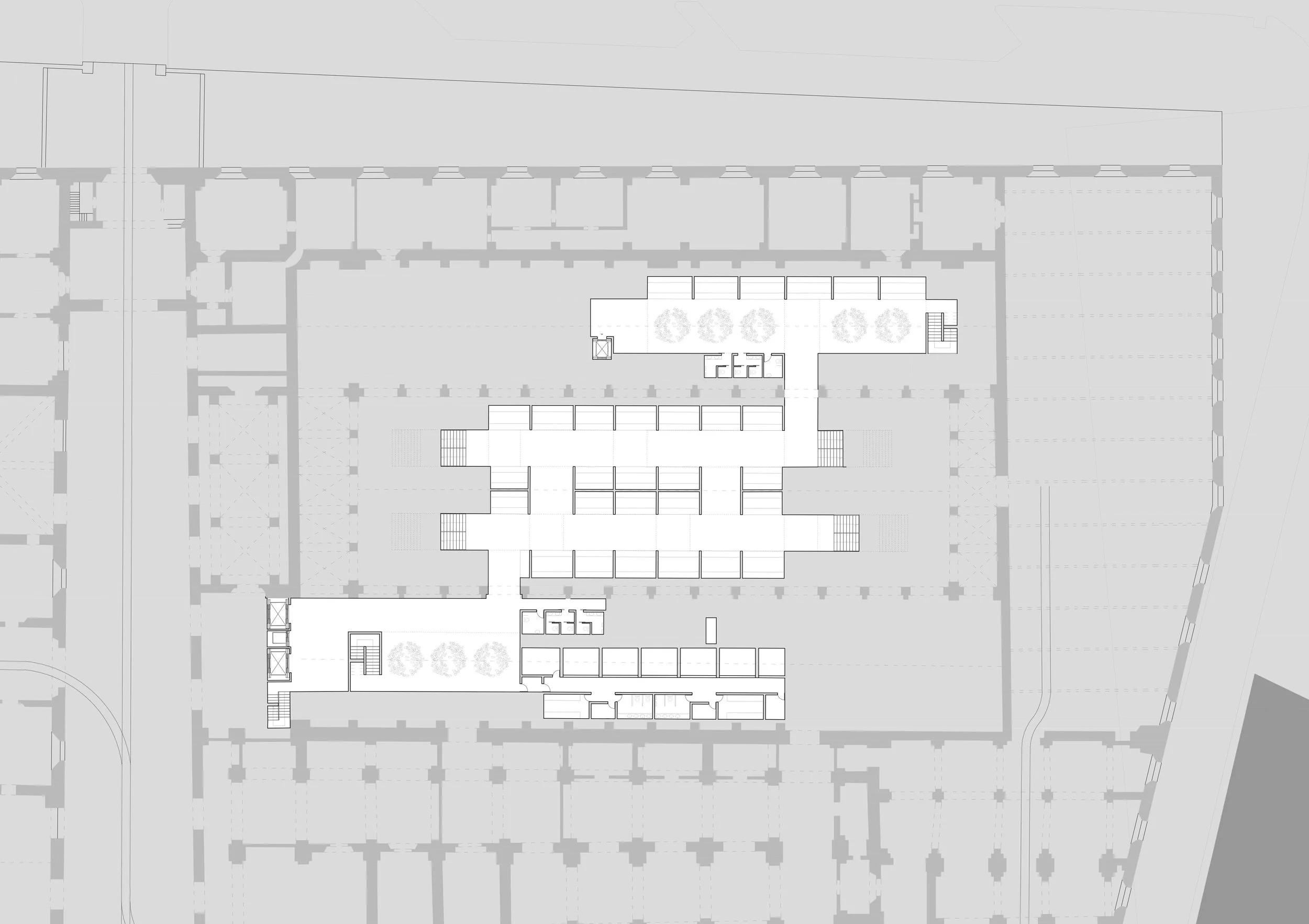 Plan architectural d'un bâtiment avec des espaces intérieurs et extérieurs, incluant un jardin avec des arbres et des escaliers.
