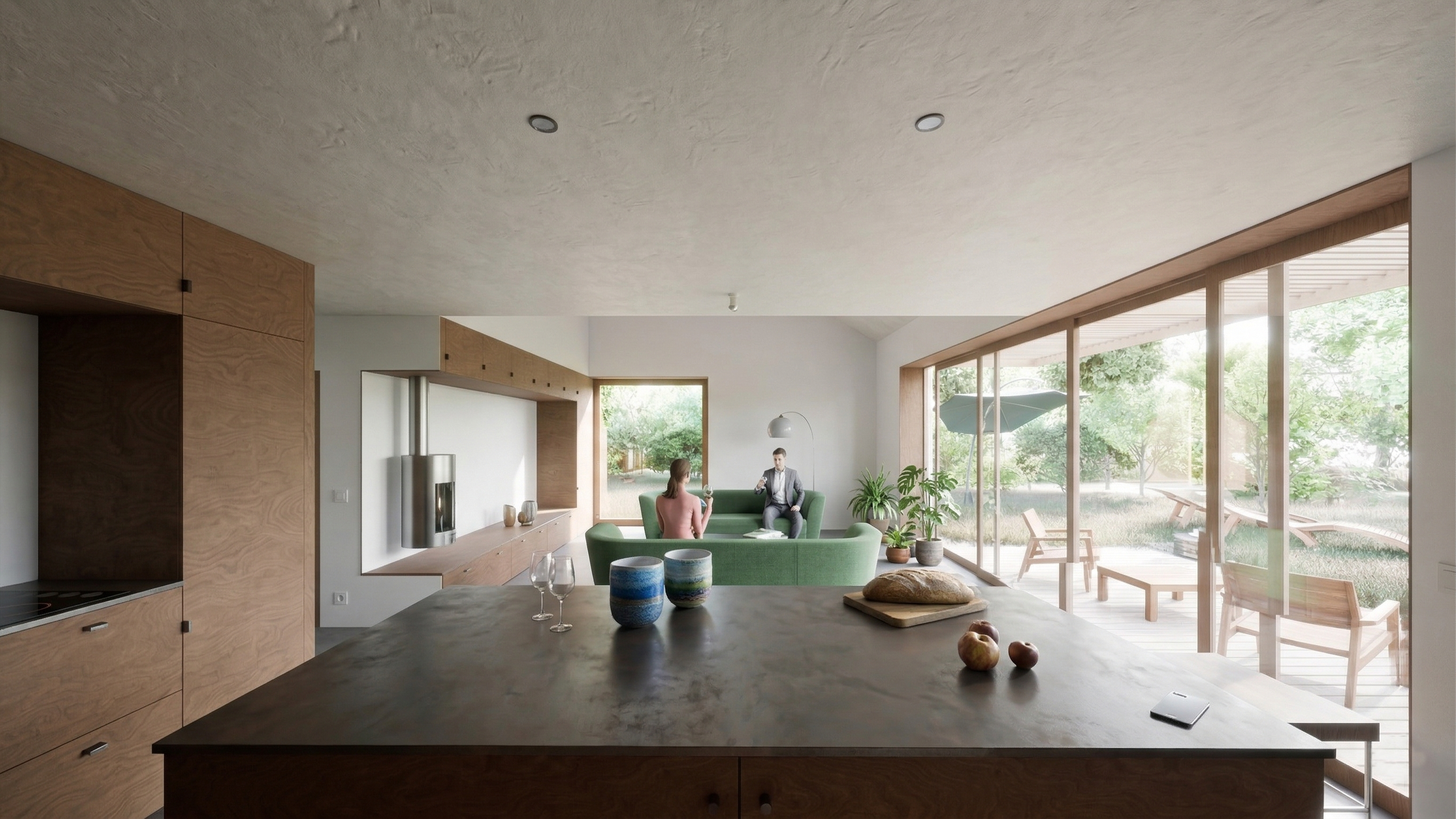 Intérieur moderne d'une maison avec grande fenêtre, vue sur un jardin, canapé vert, et deux personnes en conversation.