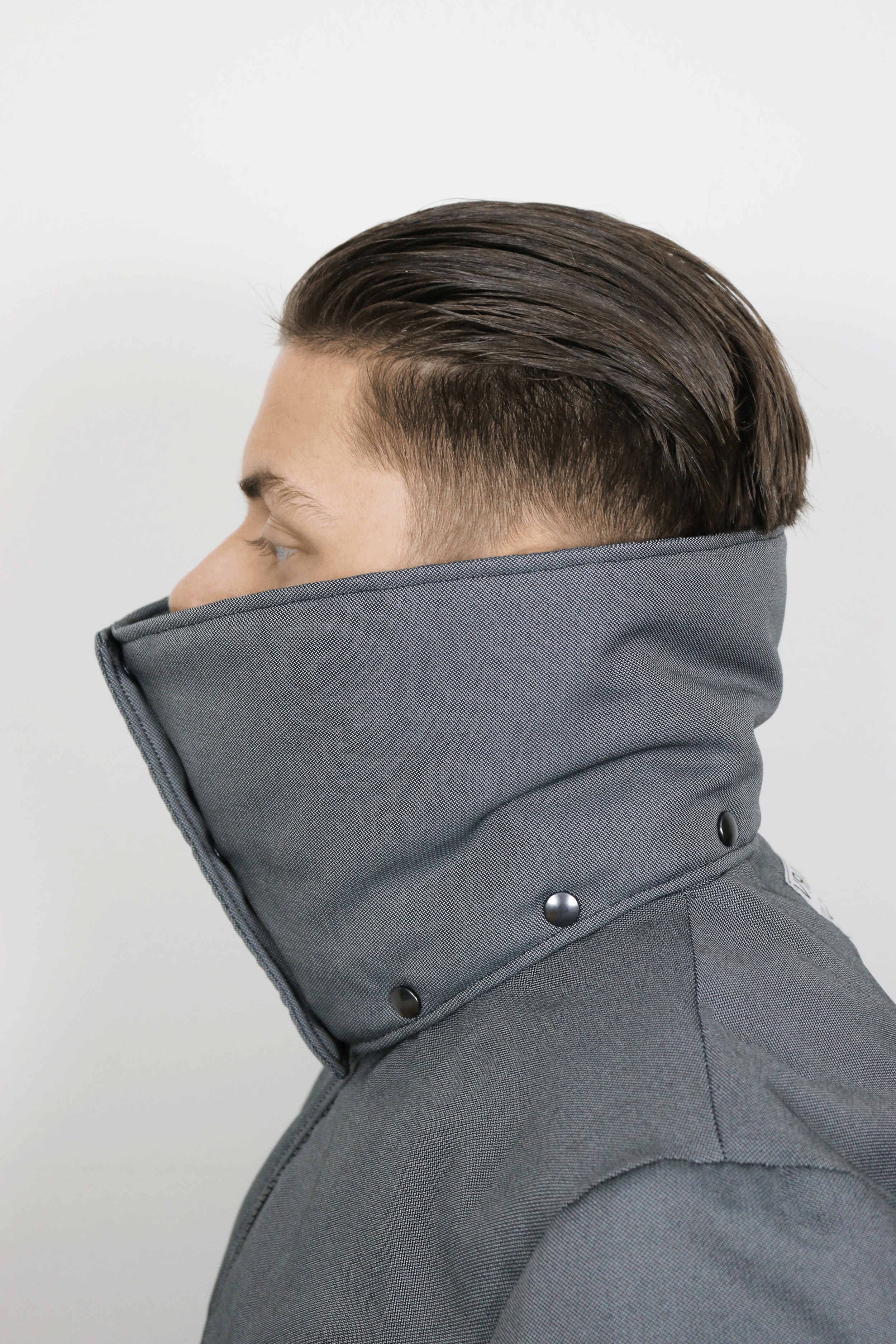 Markus collar side PNG.png