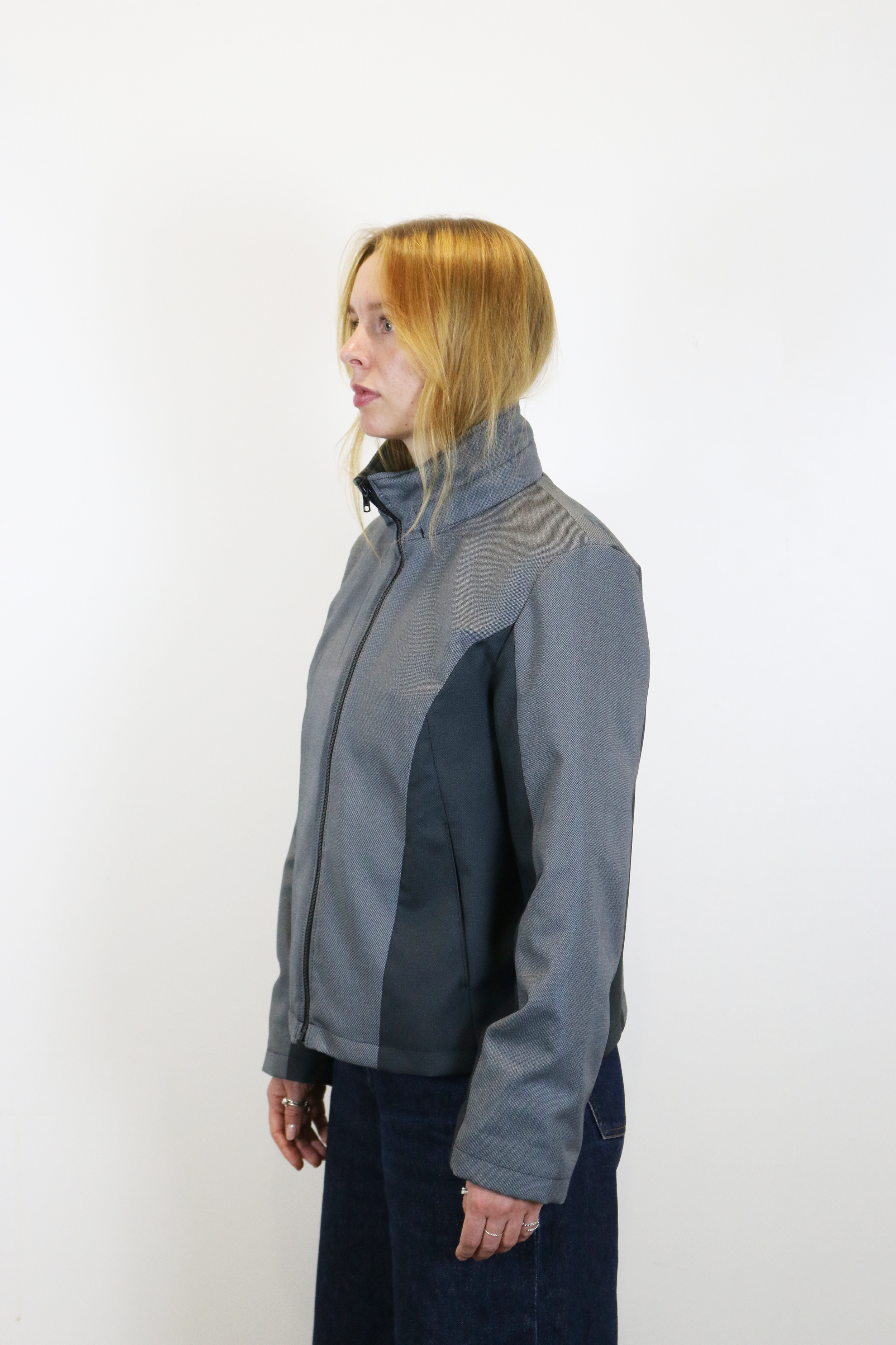 Nadia shell 3. kvart PNG.png