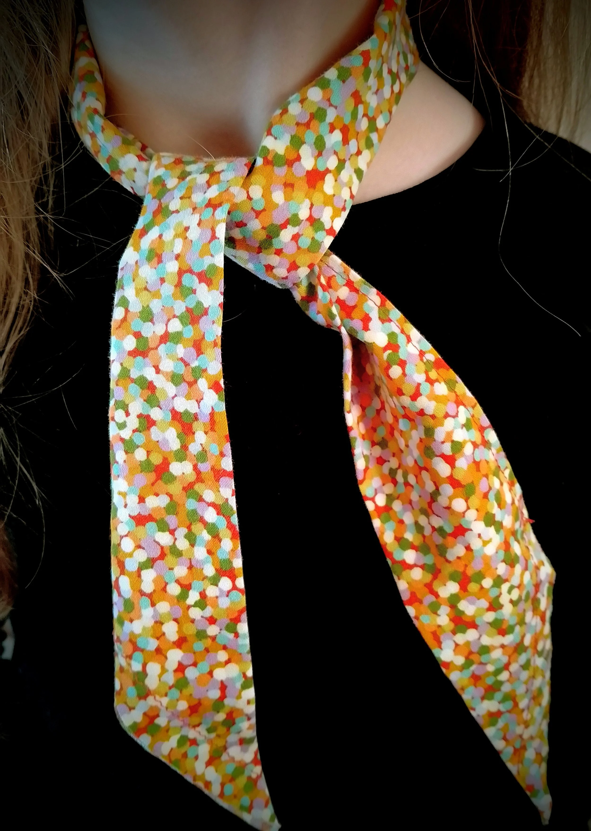 Neck Tie- Dots